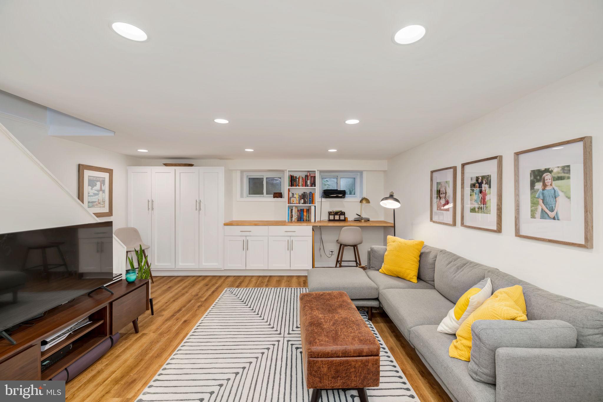 FAIRLINGTON GLEN - Residential