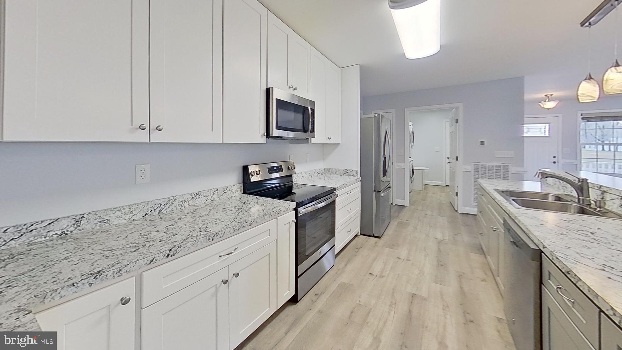 WESTMORELAND SHORES - Residential