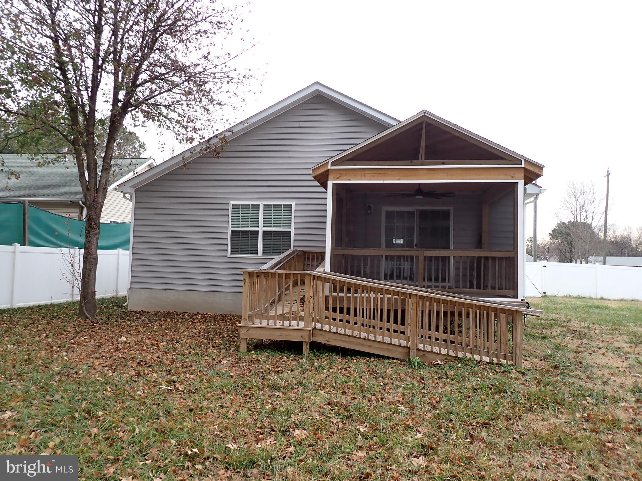 WESTMORELAND SHORES - Residential