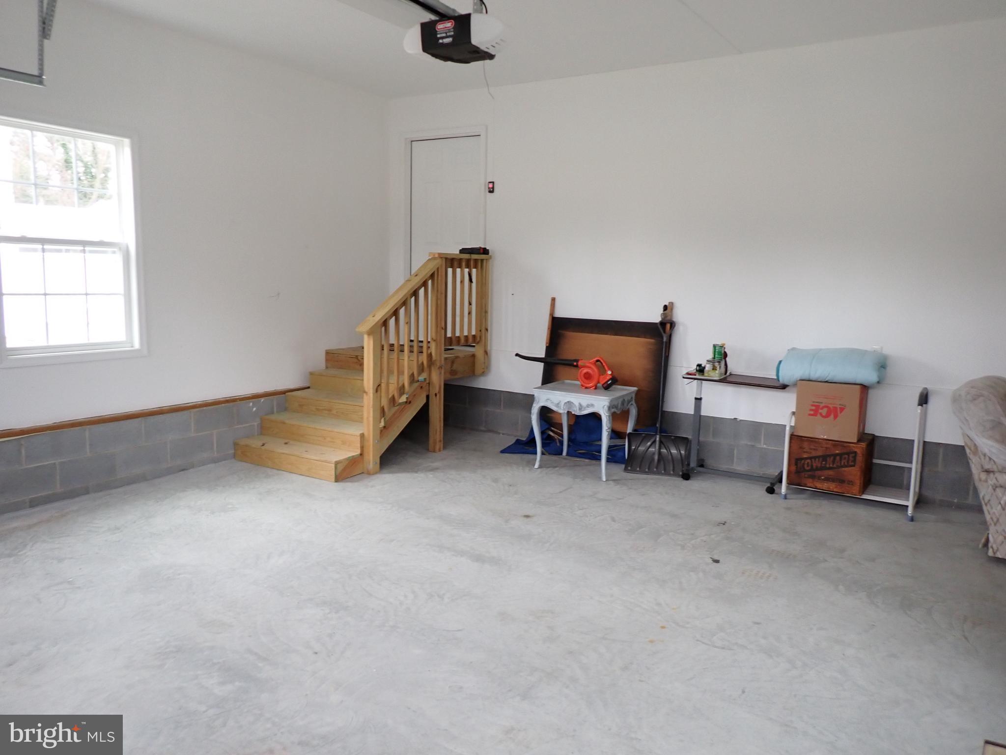 WESTMORELAND SHORES - Residential