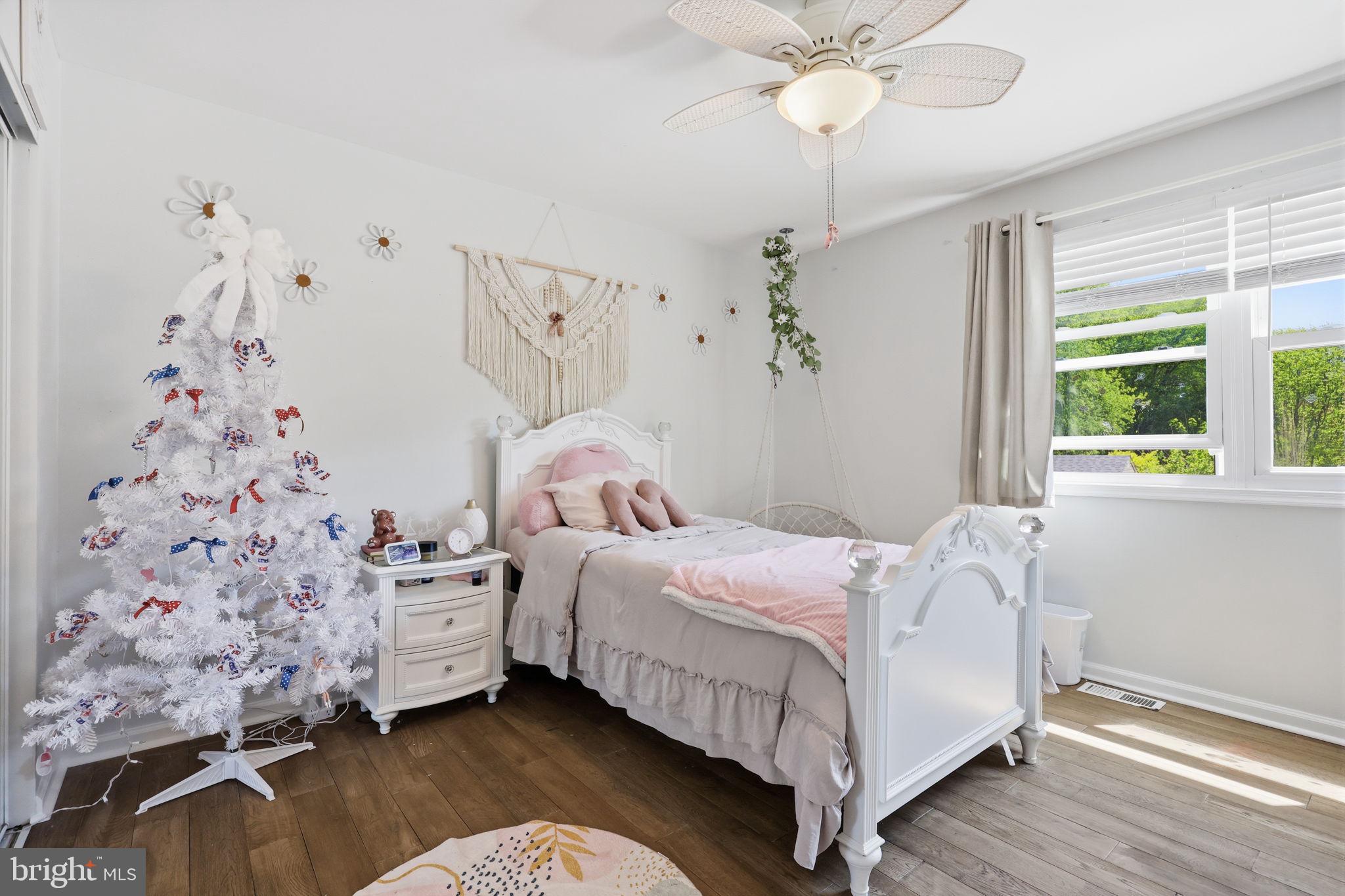 HUNTINGDON HOMES - Residential
