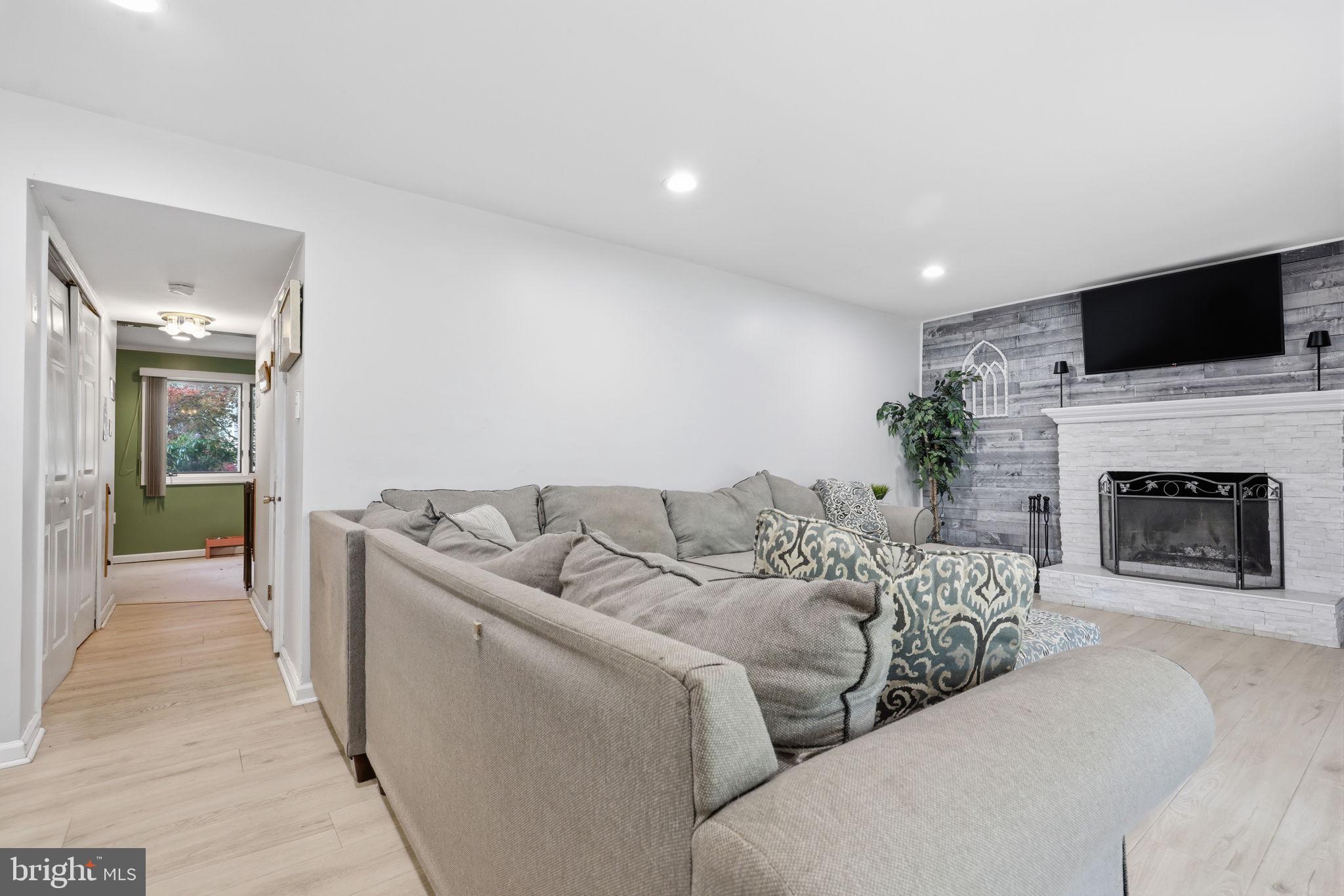 HUNTINGDON HOMES - Residential