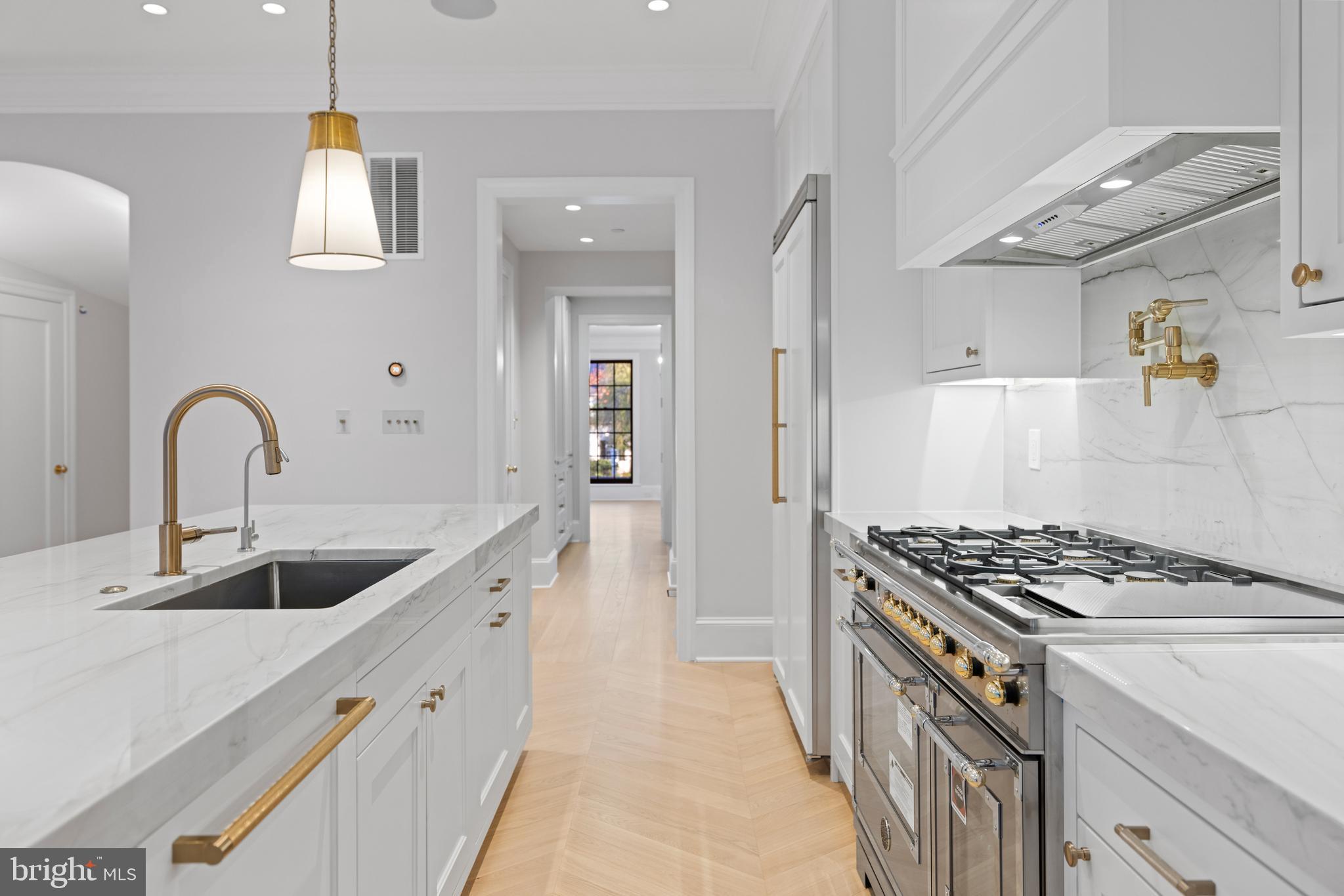 SPRING VALLEY - Residential