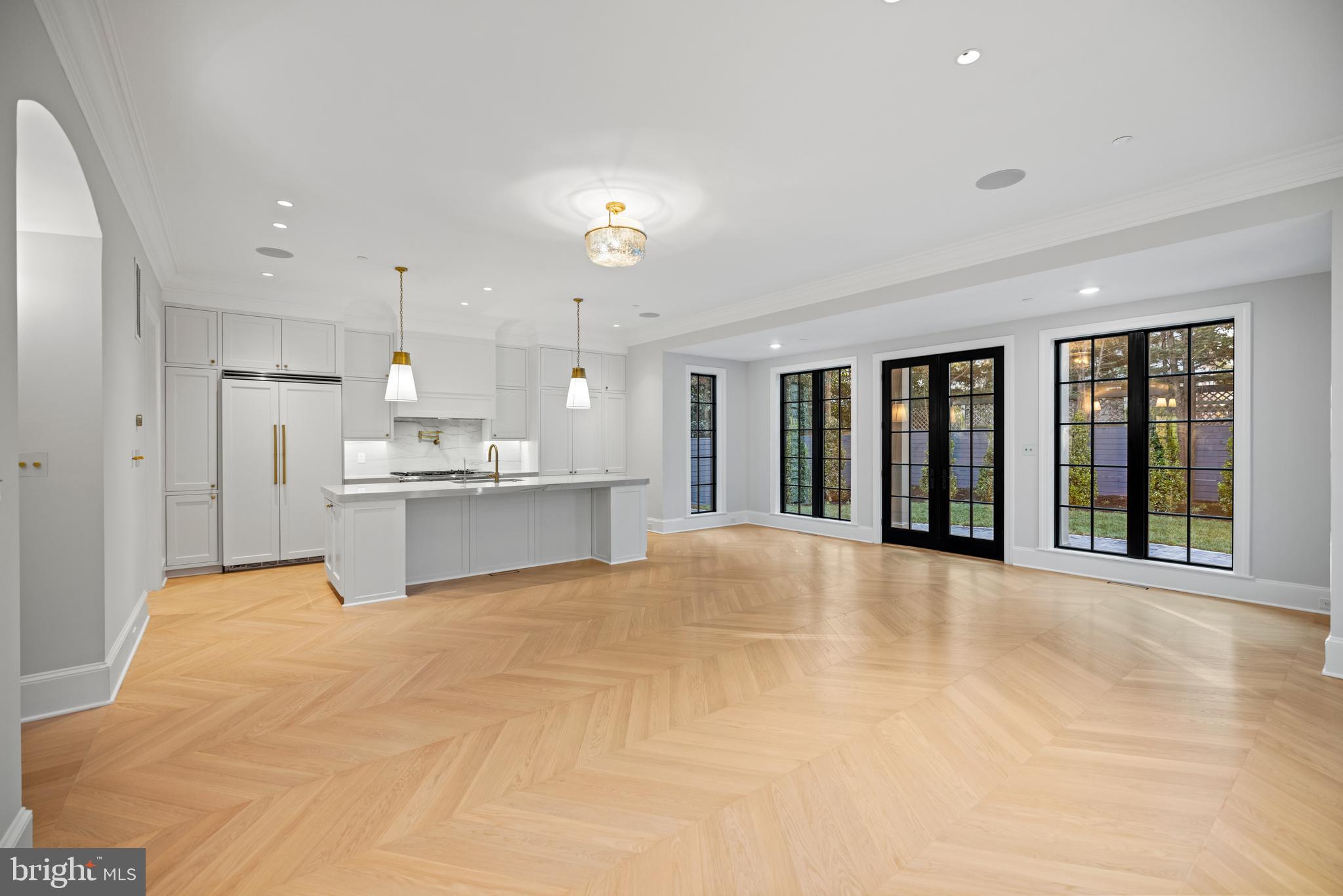 SPRING VALLEY - Residential