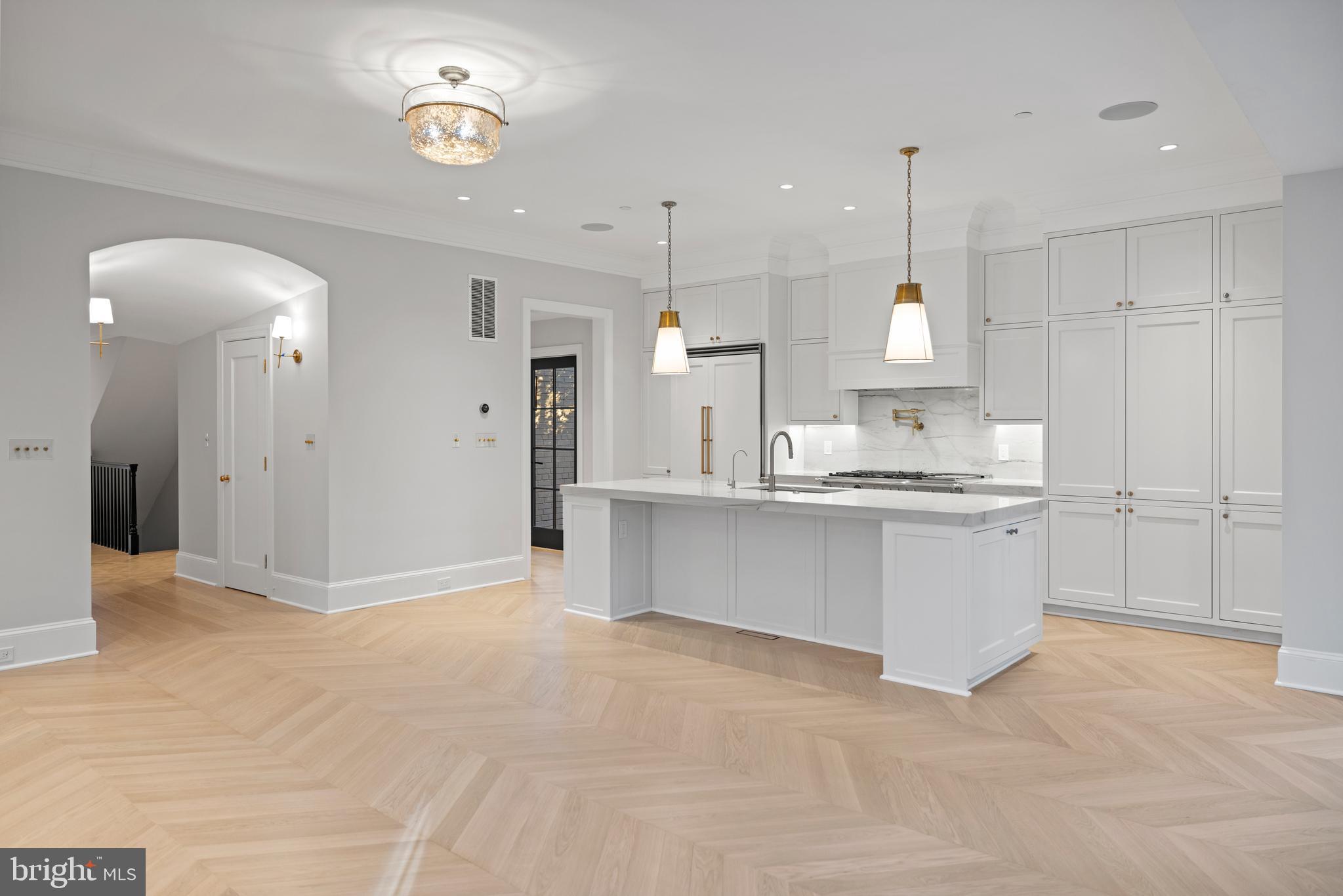 SPRING VALLEY - Residential