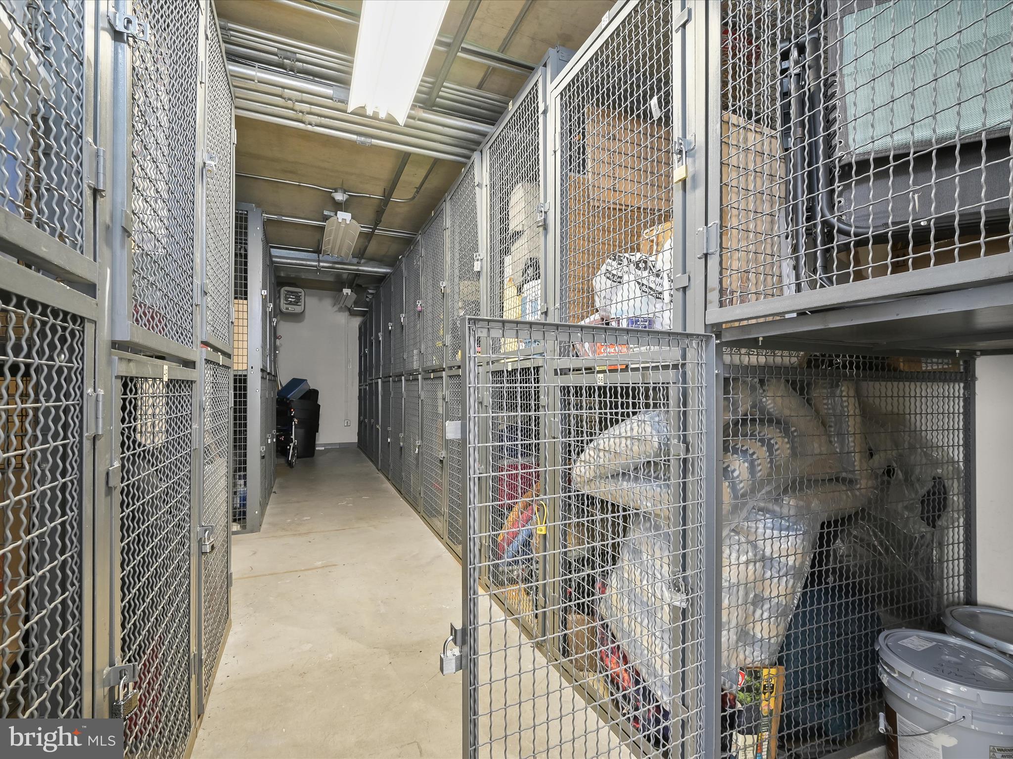 WATERMARK PLACE CONDOMINIUMS - Residential