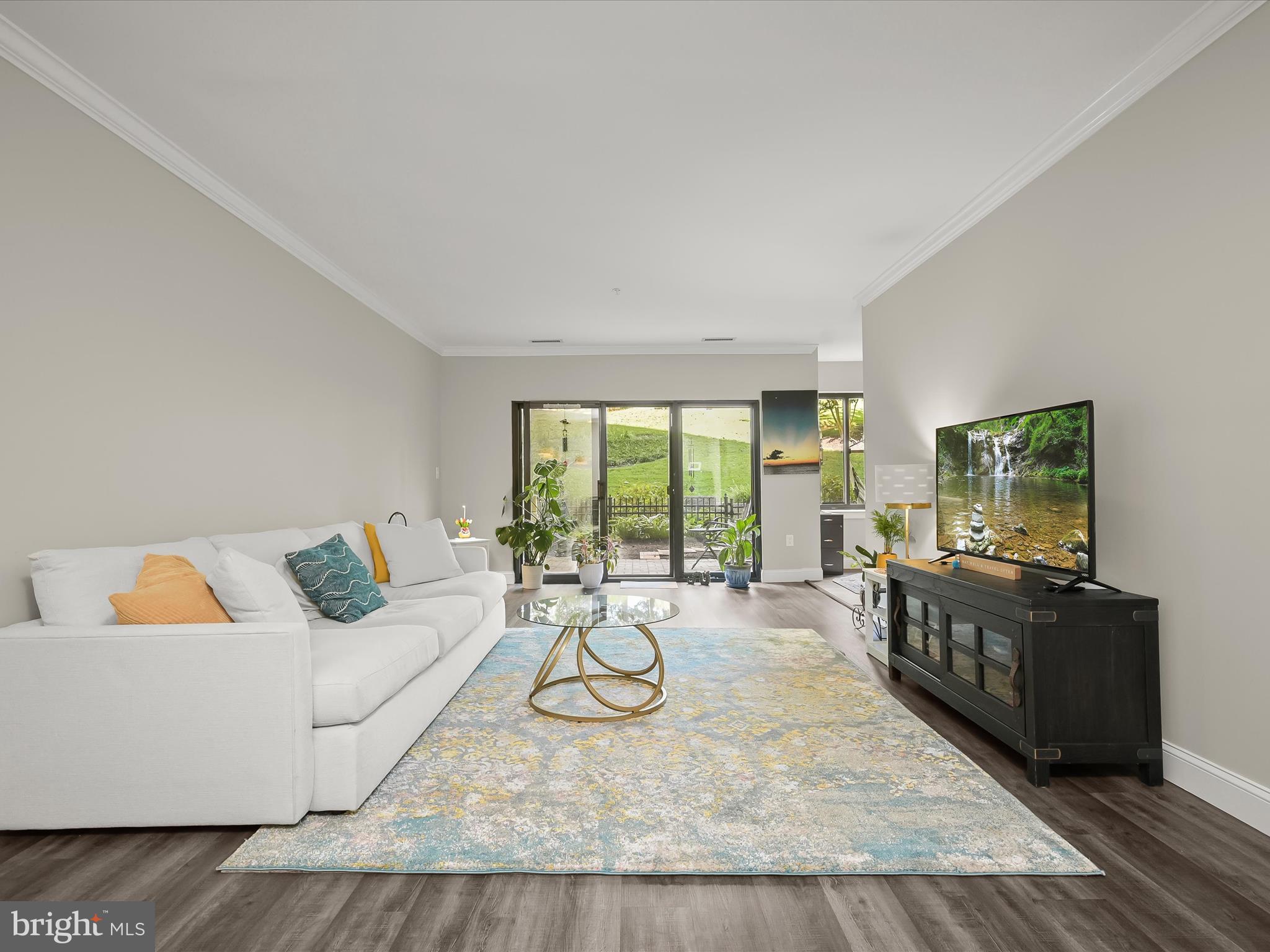 WATERMARK PLACE CONDOMINIUMS - Residential