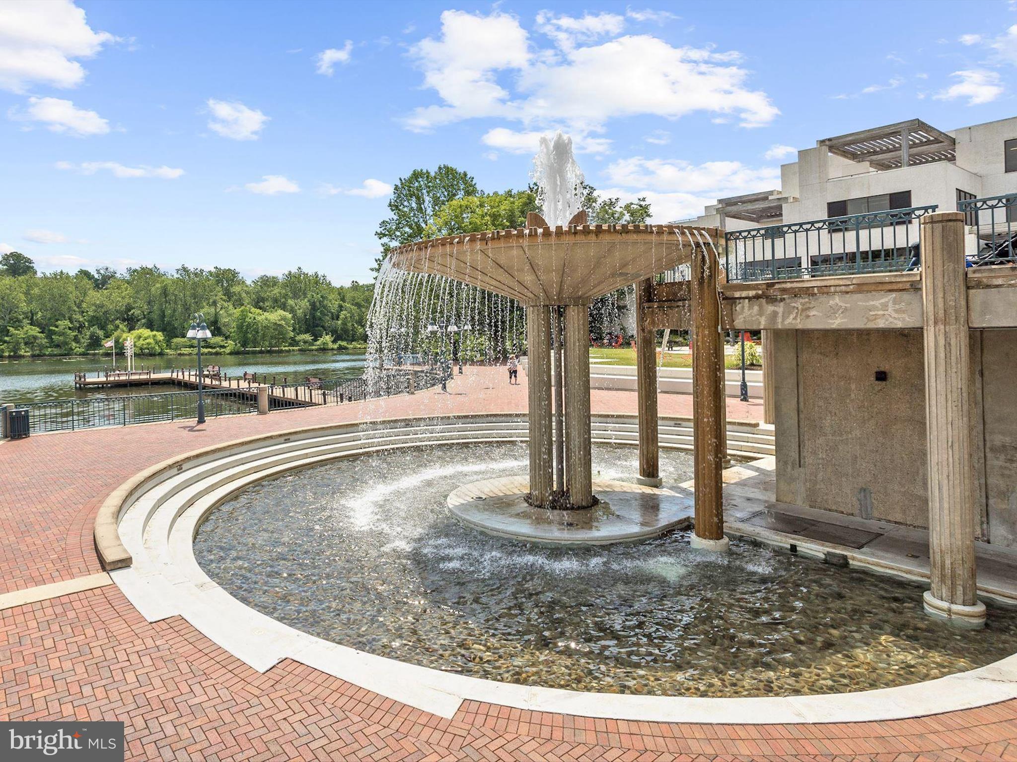 WATERMARK PLACE CONDOMINIUMS - Residential