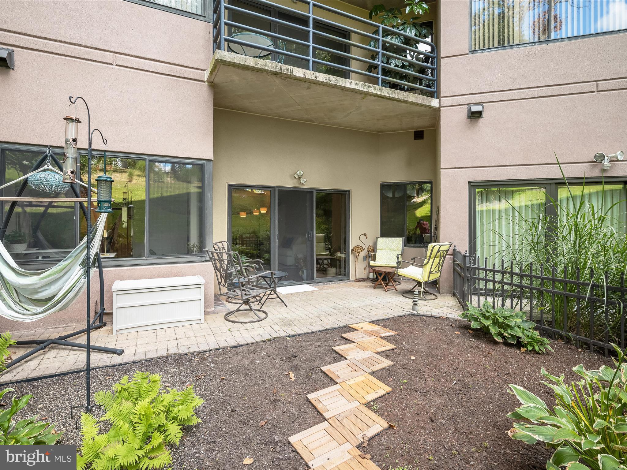 WATERMARK PLACE CONDOMINIUMS - Residential