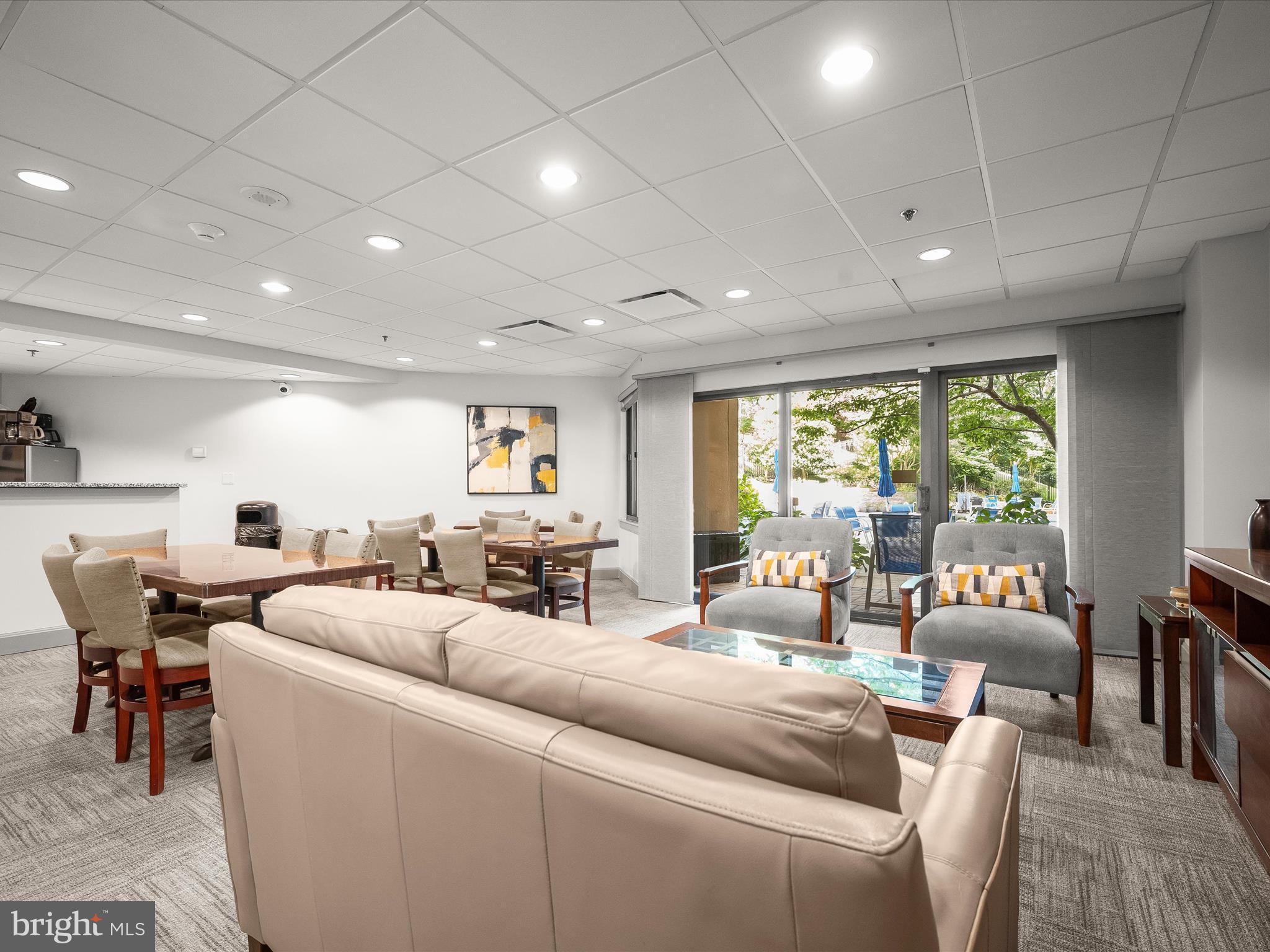 WATERMARK PLACE CONDOMINIUMS - Residential