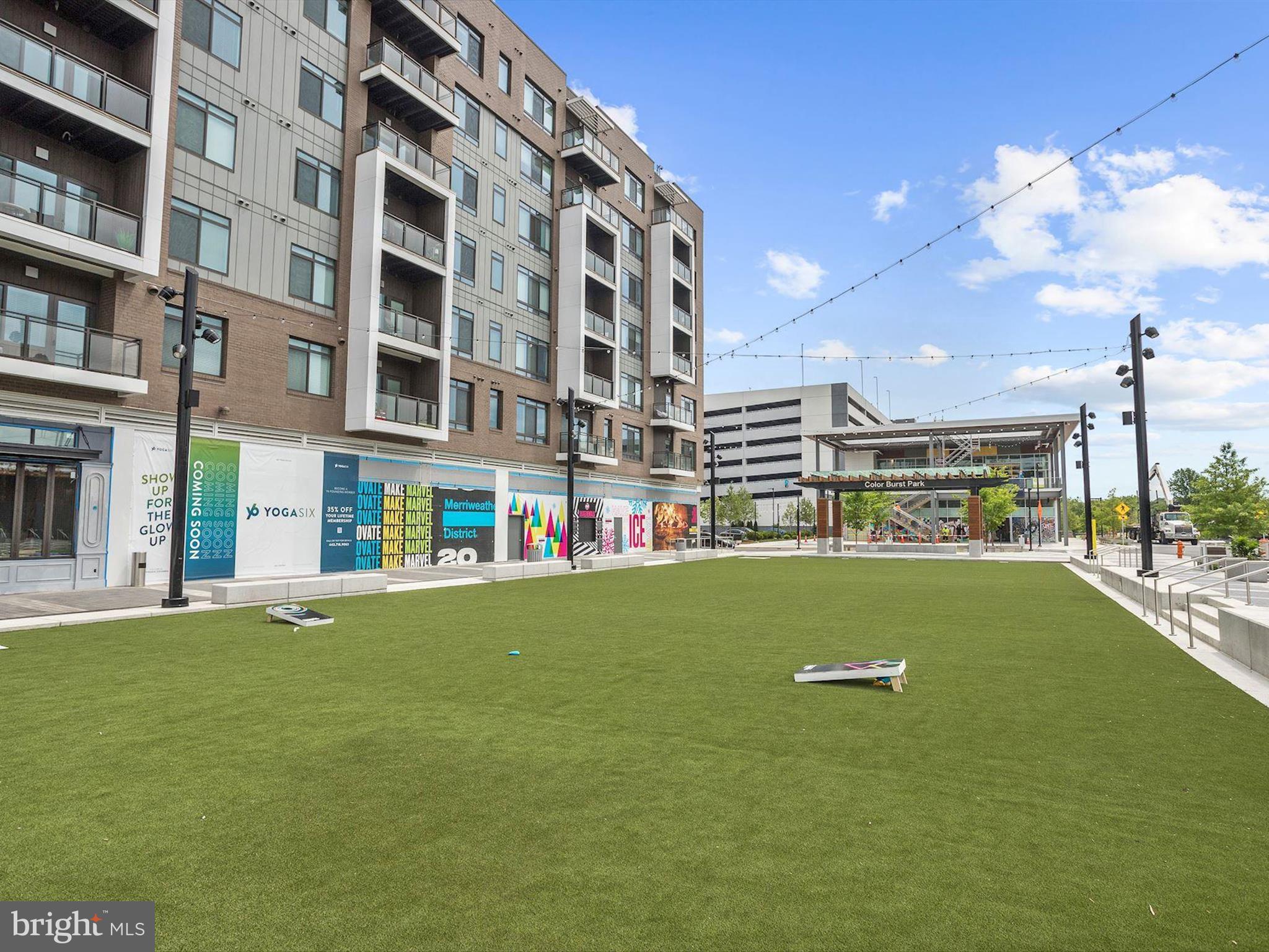 WATERMARK PLACE CONDOMINIUMS - Residential