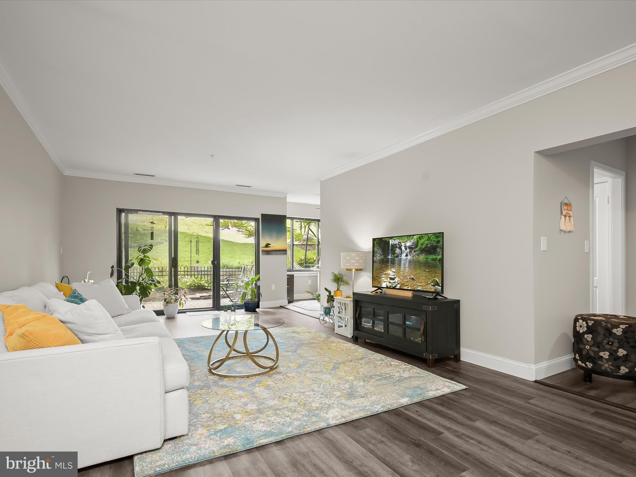 WATERMARK PLACE CONDOMINIUMS - Residential