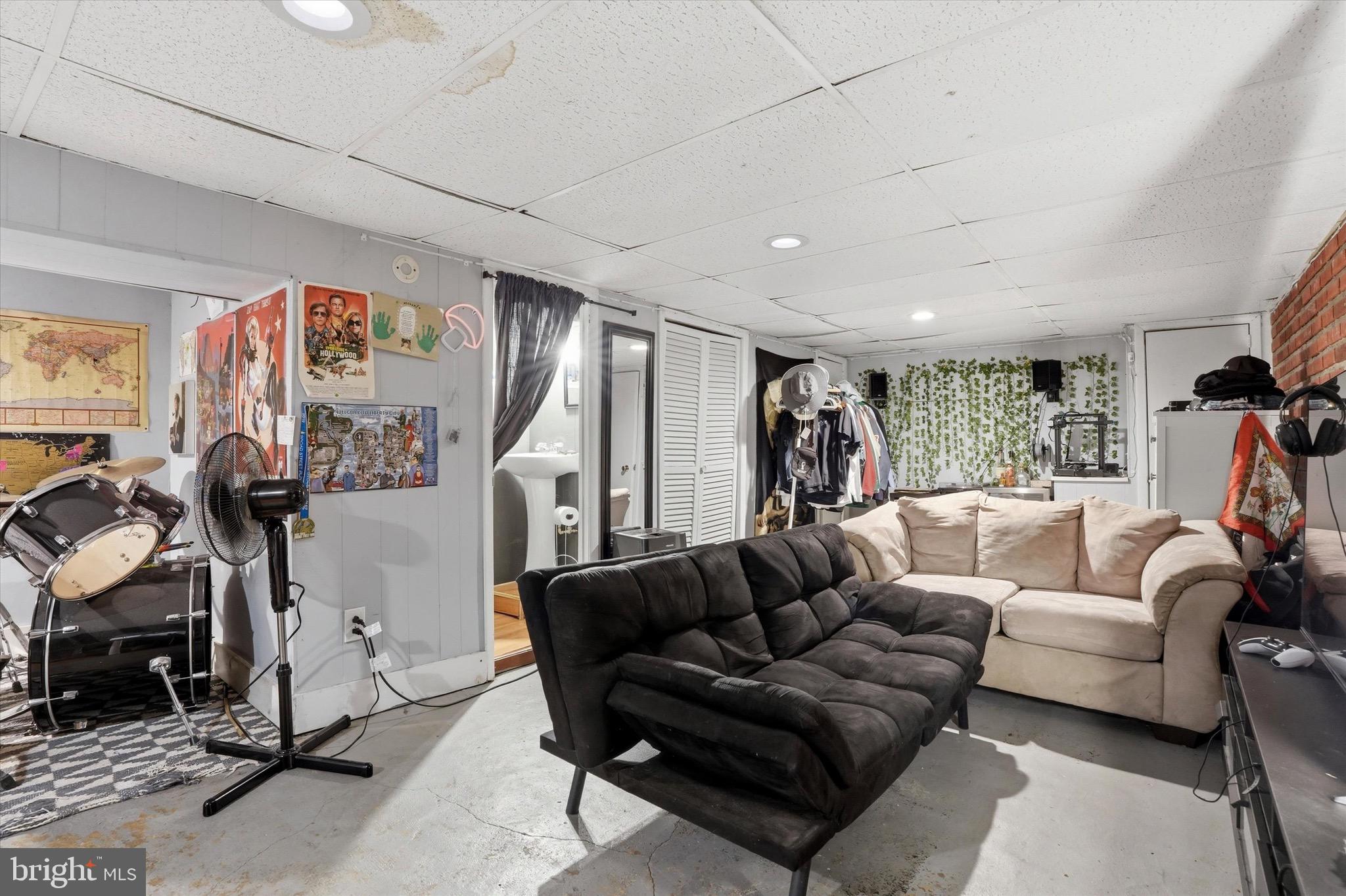 PHILADELPHIA - Residential