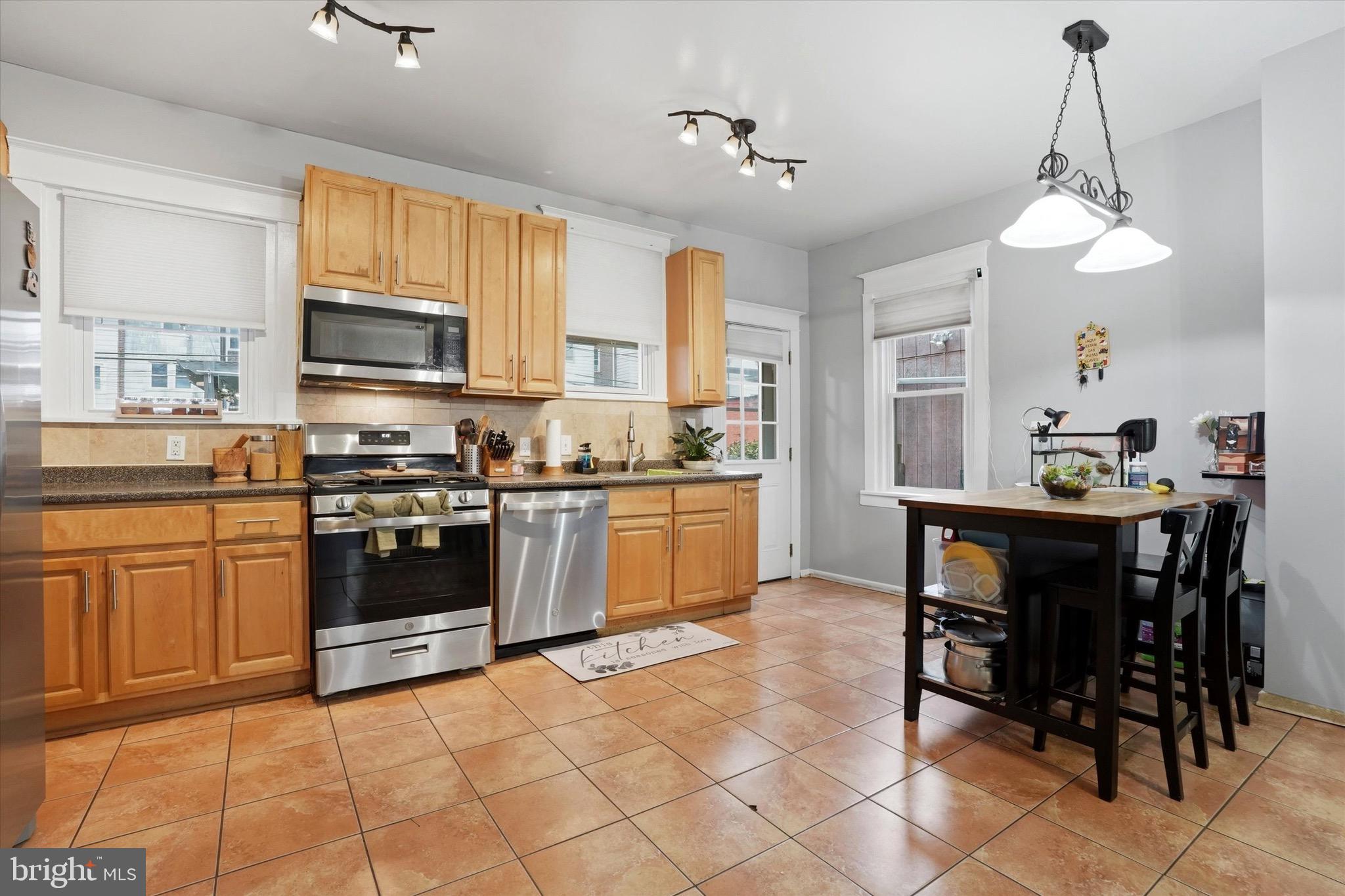 PHILADELPHIA - Residential