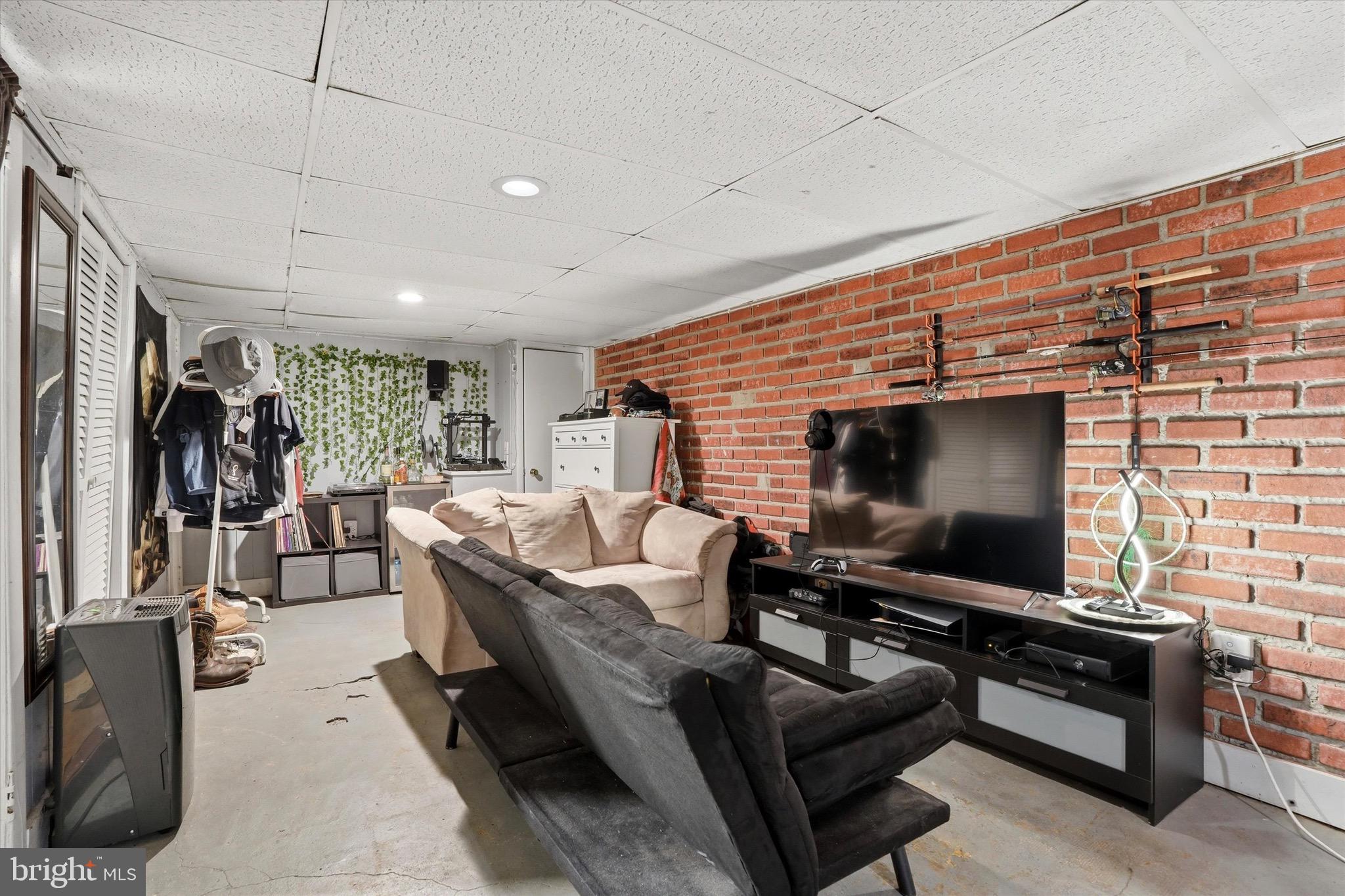 PHILADELPHIA - Residential