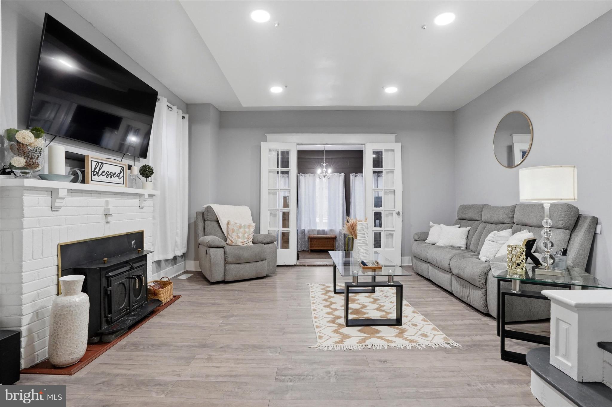 PHILADELPHIA - Residential