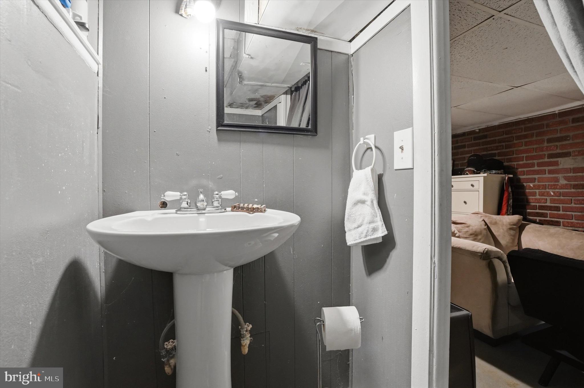 PHILADELPHIA - Residential