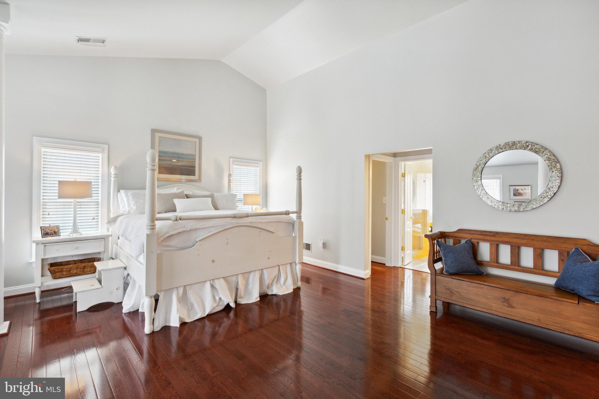 LANSDOWNE ON THE POTOMAC - Residential