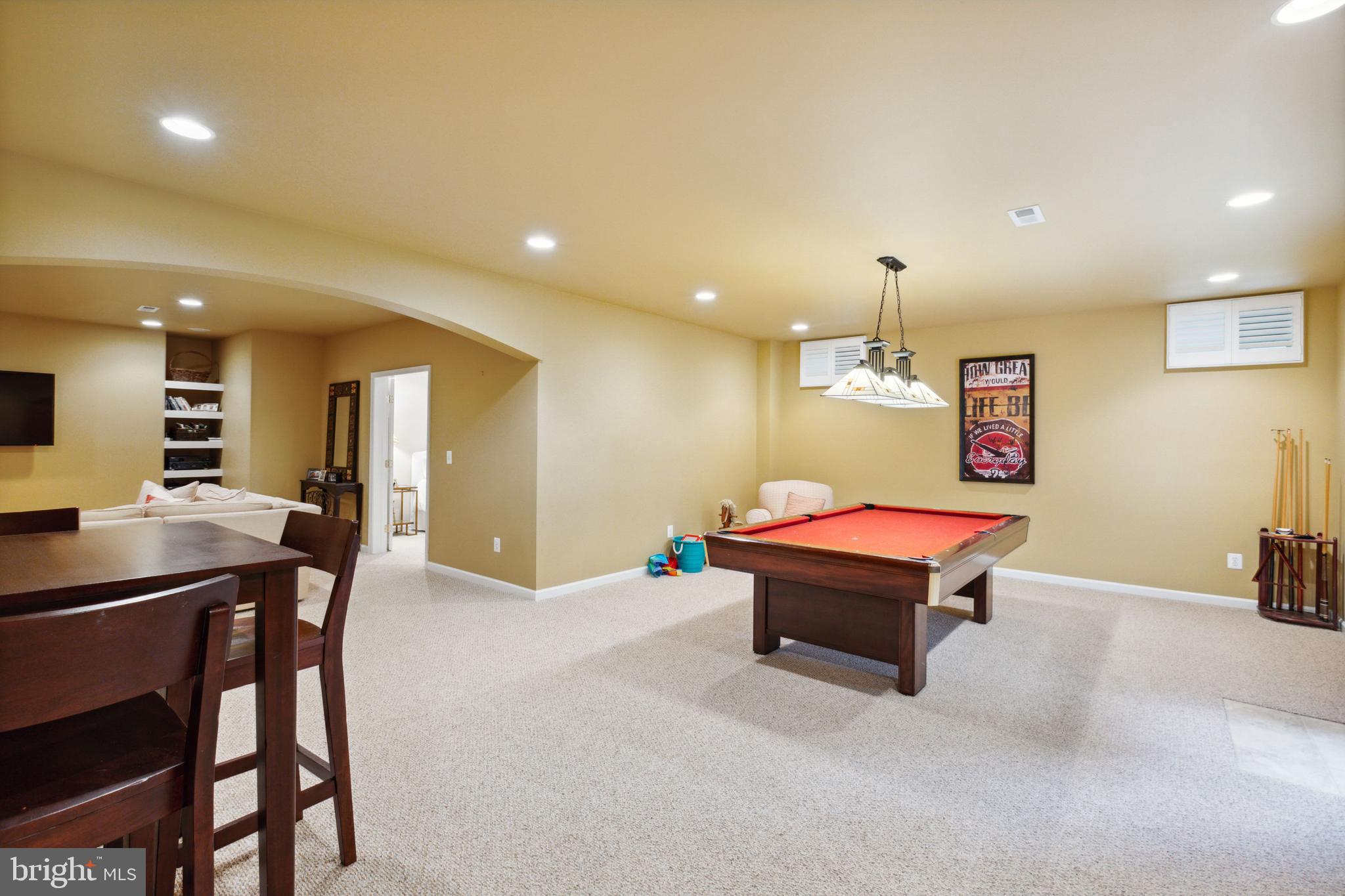 LANSDOWNE ON THE POTOMAC - Residential