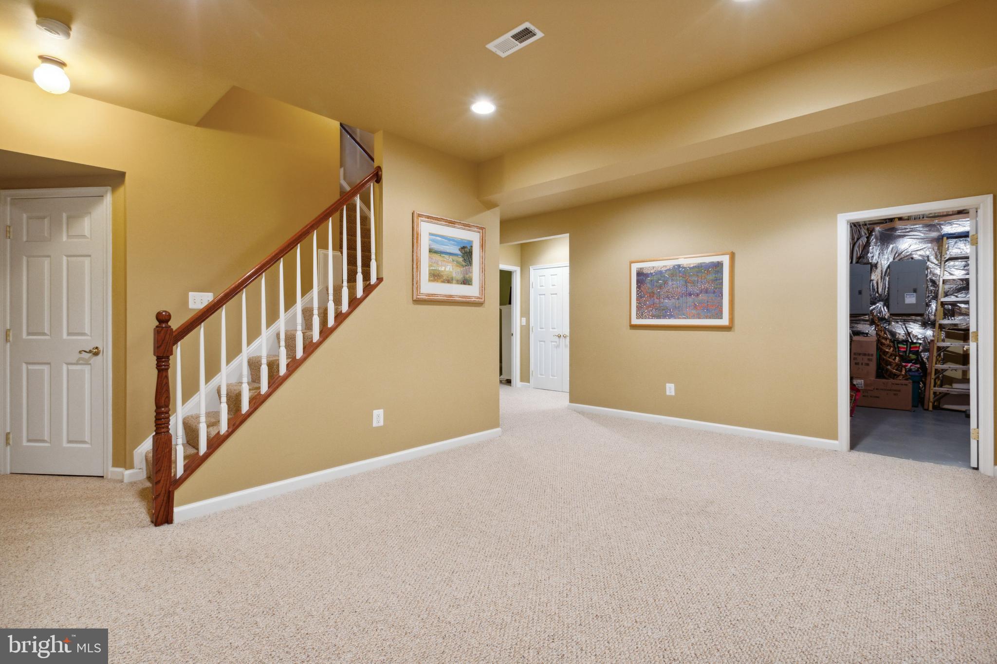 LANSDOWNE ON THE POTOMAC - Residential