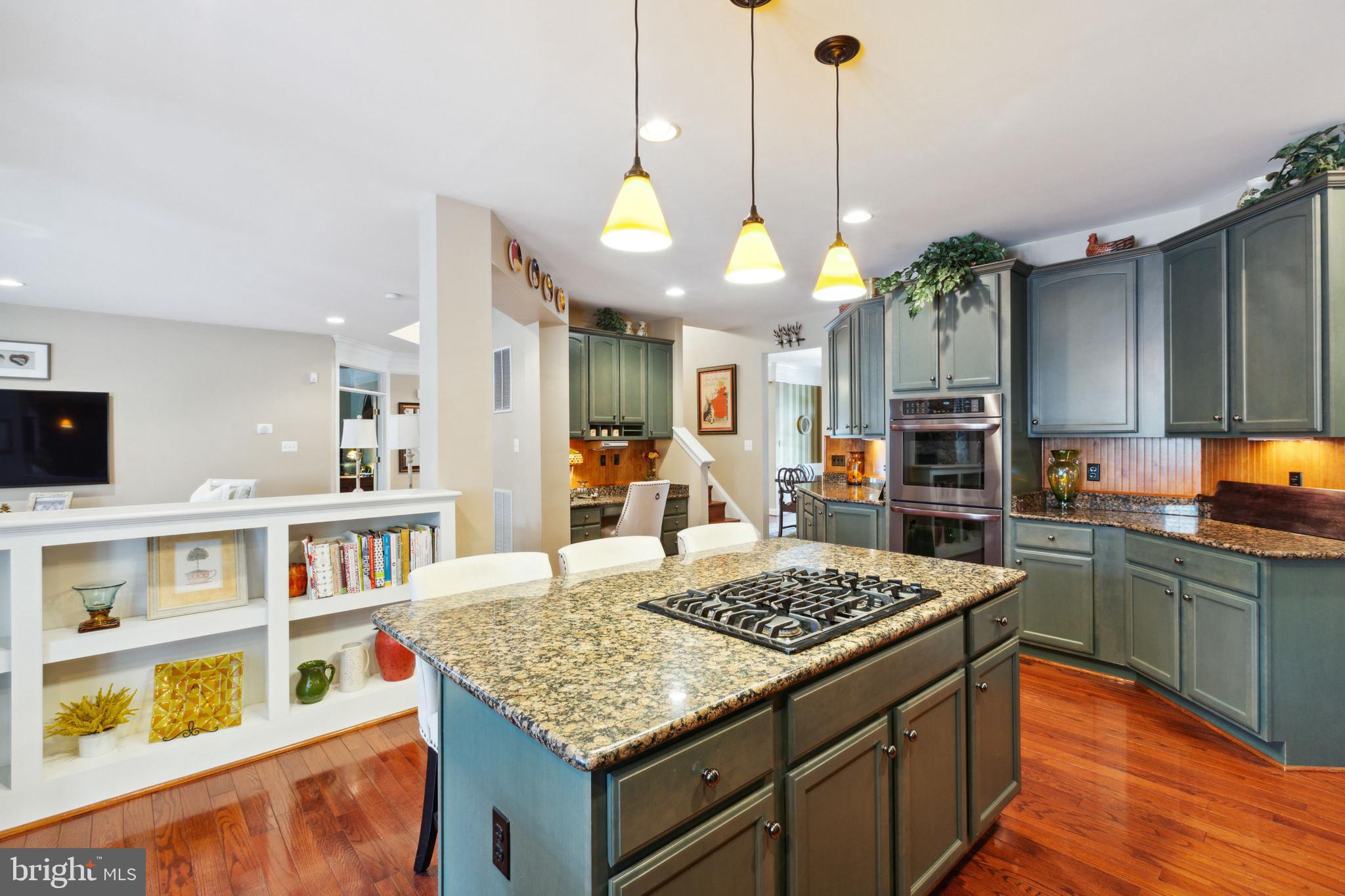 LANSDOWNE ON THE POTOMAC - Residential