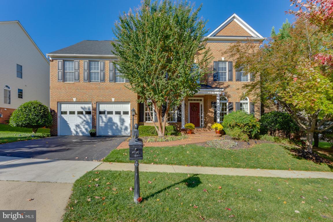 LANSDOWNE ON THE POTOMAC - Residential