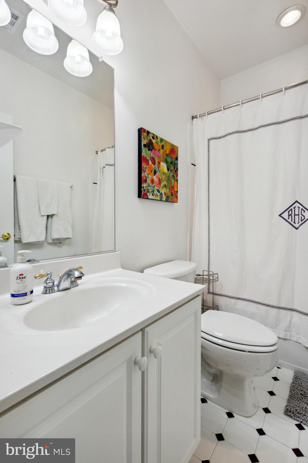 LANSDOWNE ON THE POTOMAC - Residential