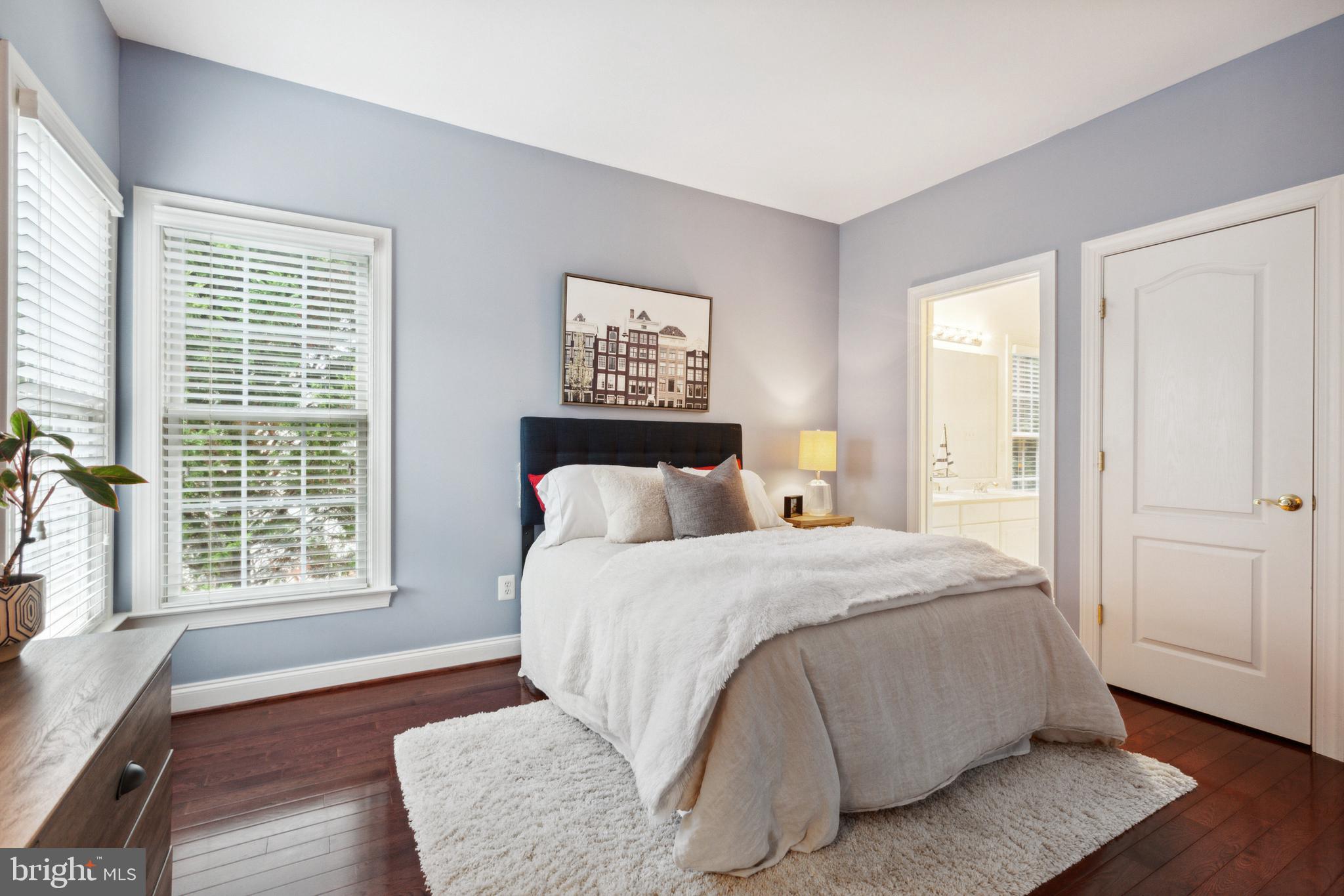 LANSDOWNE ON THE POTOMAC - Residential