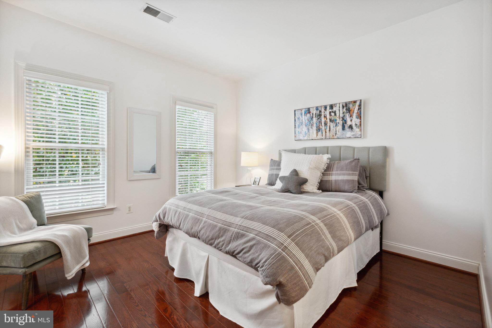 LANSDOWNE ON THE POTOMAC - Residential