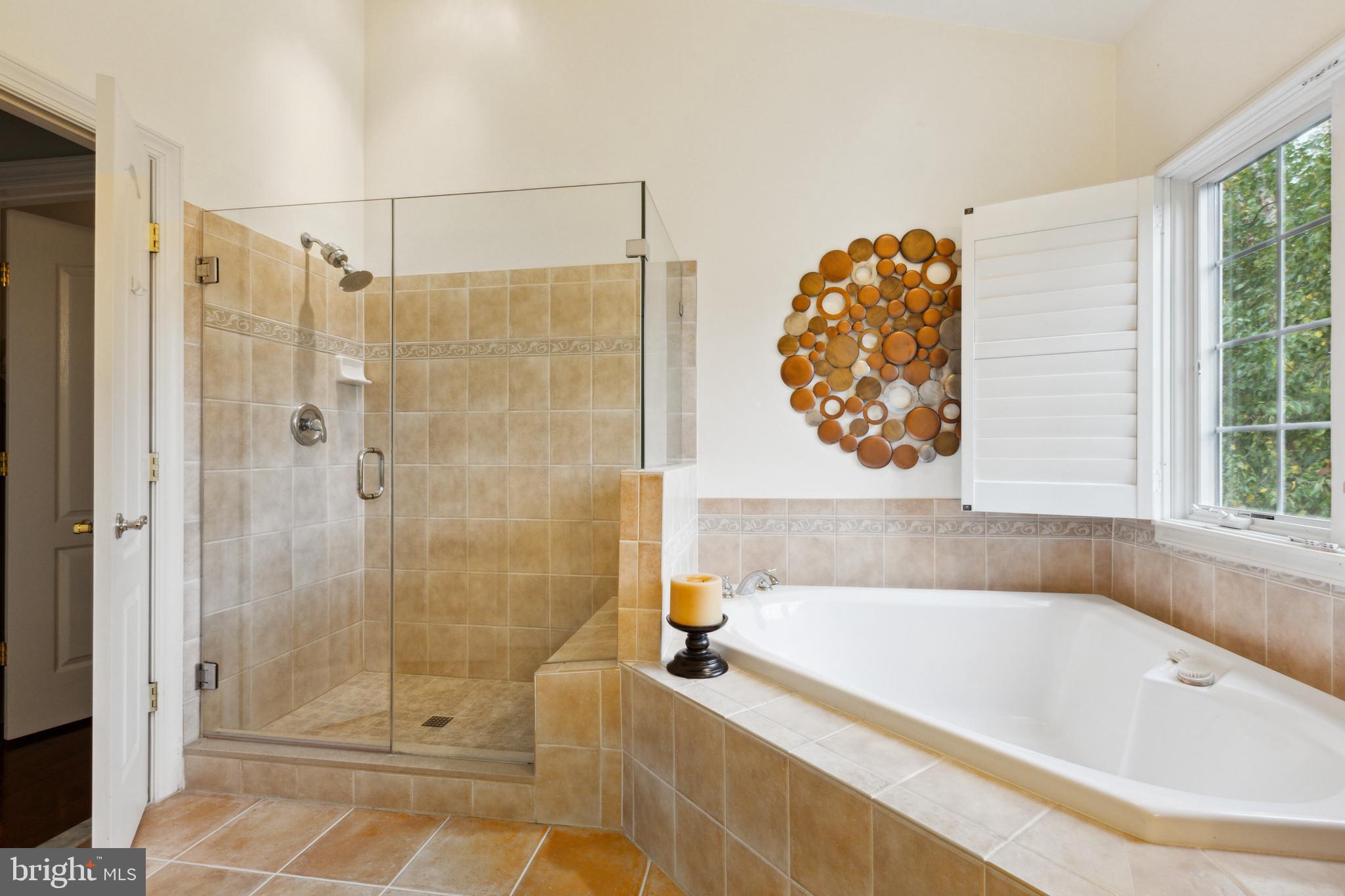 LANSDOWNE ON THE POTOMAC - Residential