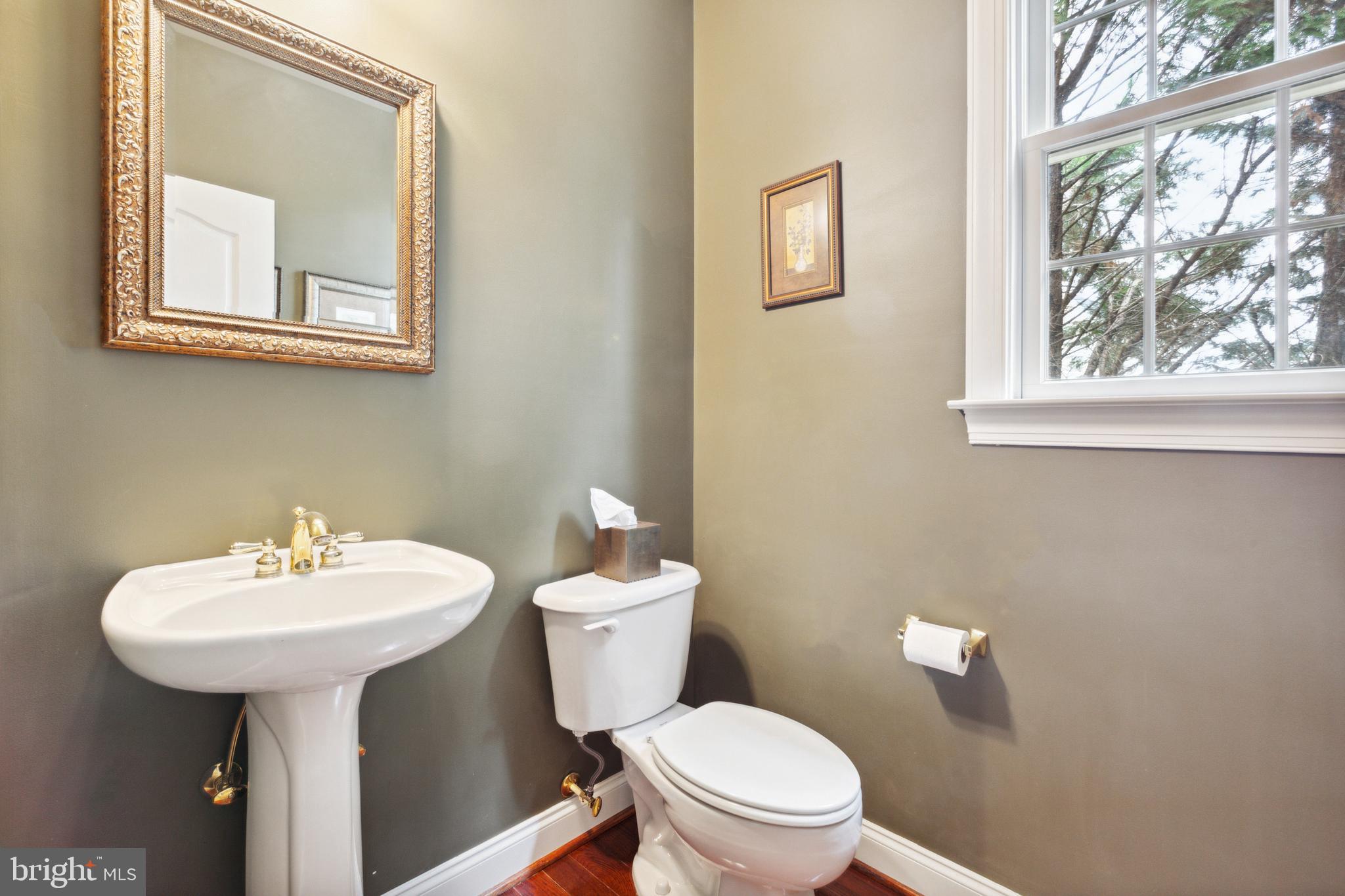 LANSDOWNE ON THE POTOMAC - Residential