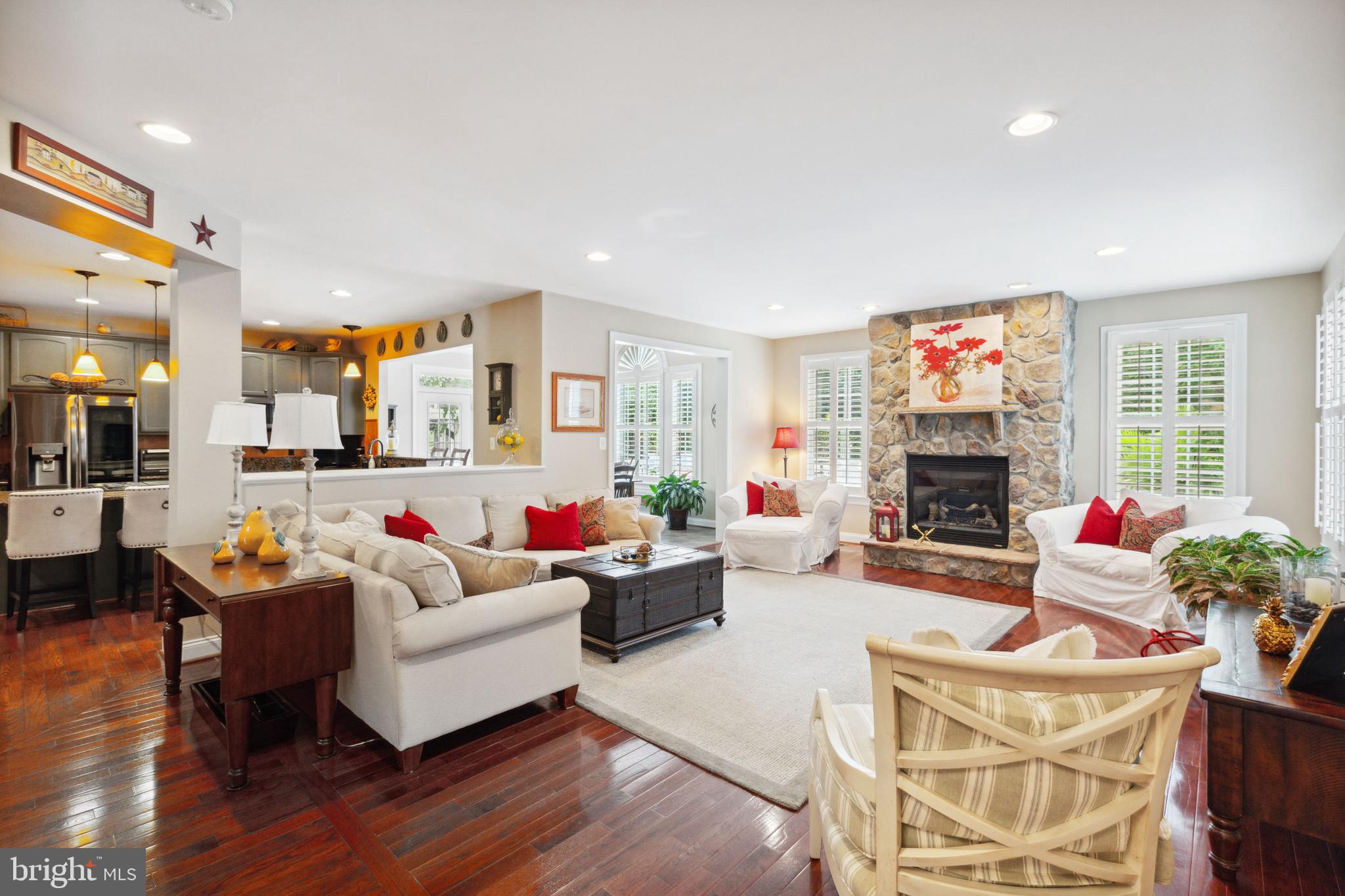 LANSDOWNE ON THE POTOMAC - Residential