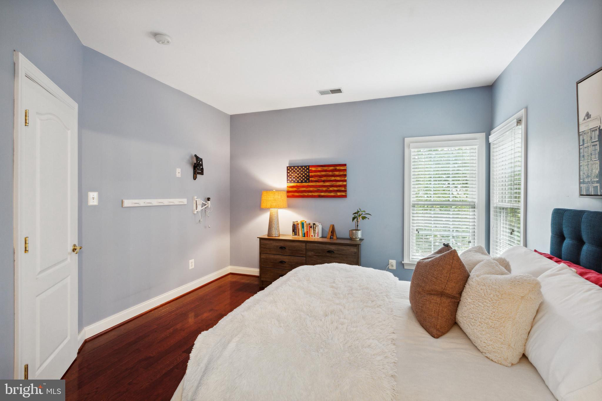 LANSDOWNE ON THE POTOMAC - Residential