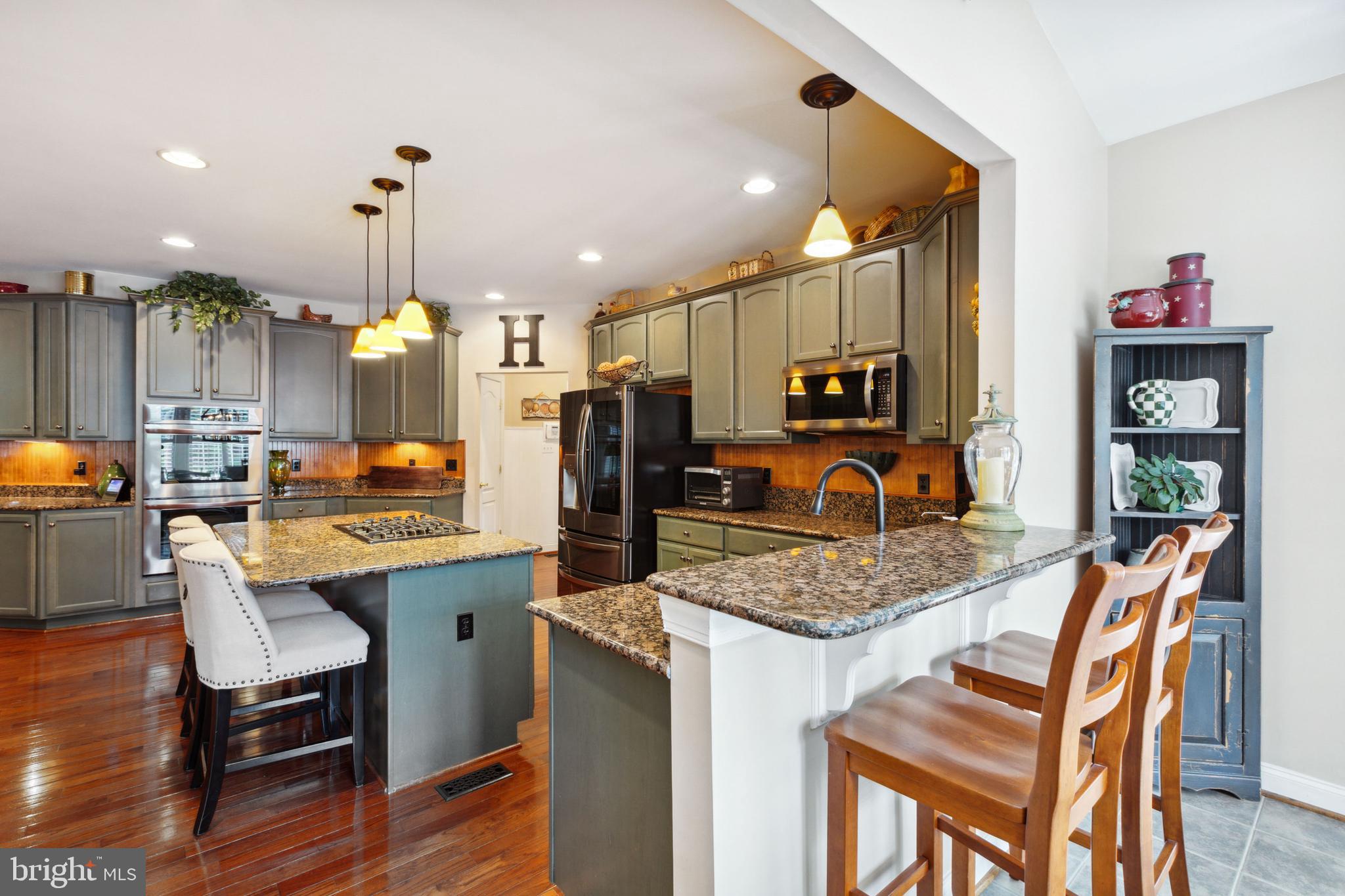 LANSDOWNE ON THE POTOMAC - Residential