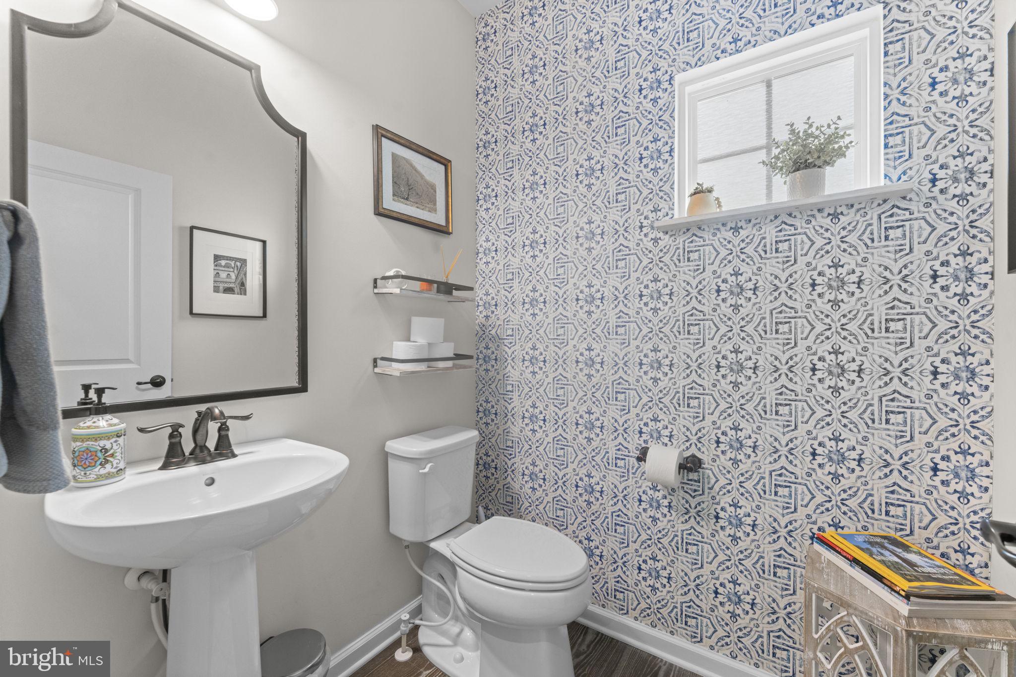 MAY'S QUARTER - Residential