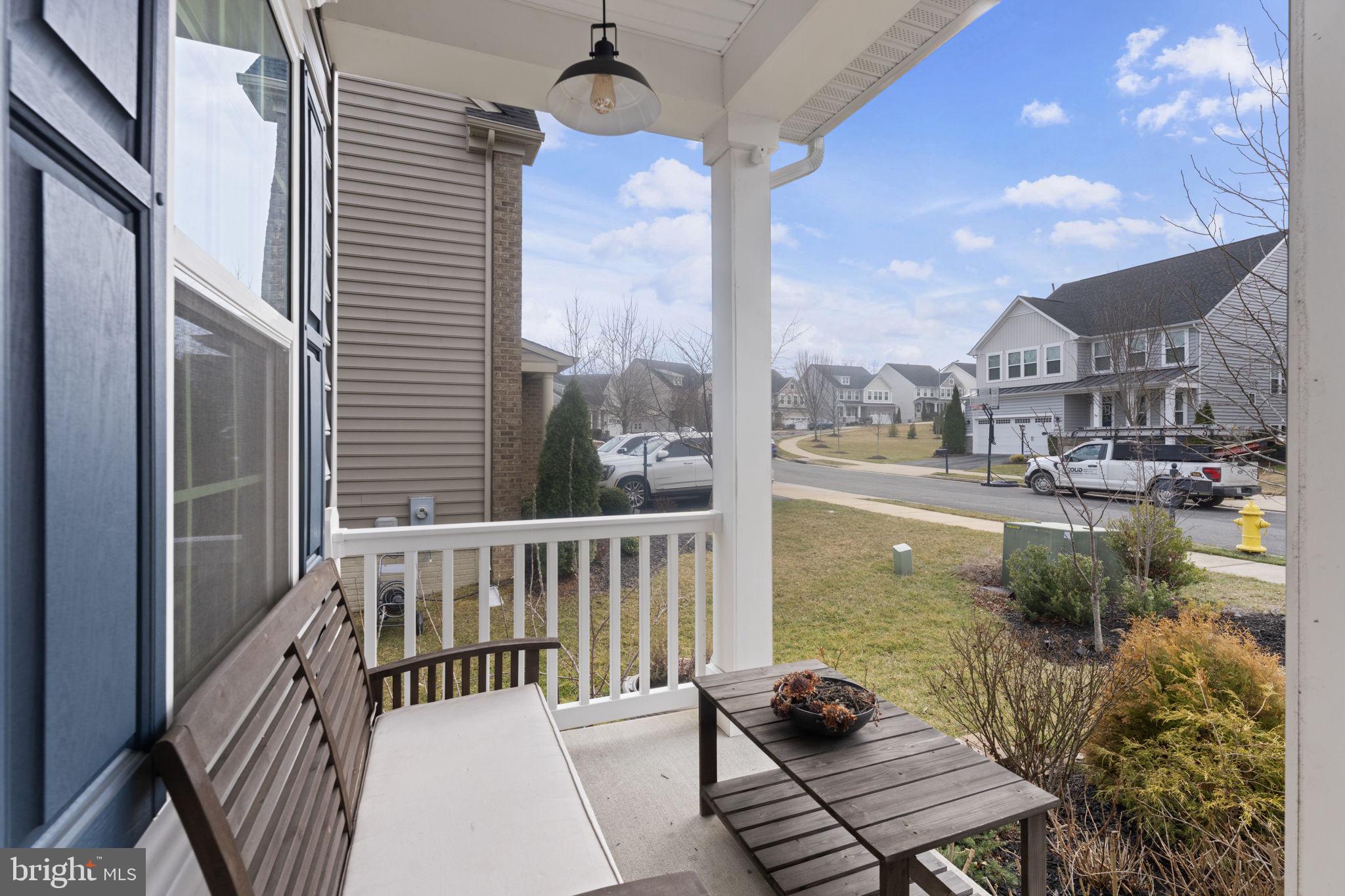 MAY'S QUARTER - Residential