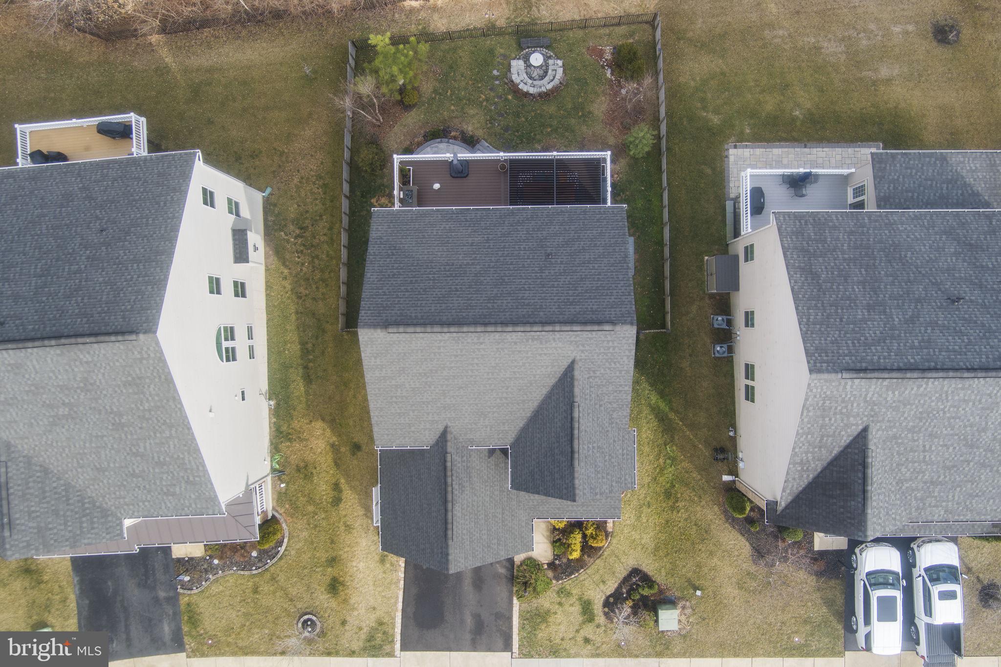 MAY'S QUARTER - Residential