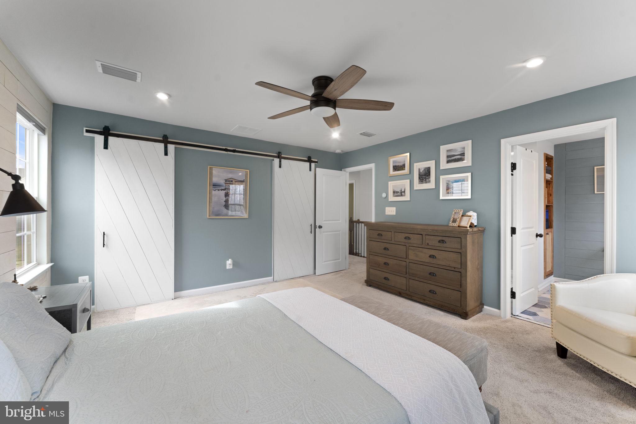 MAY'S QUARTER - Residential