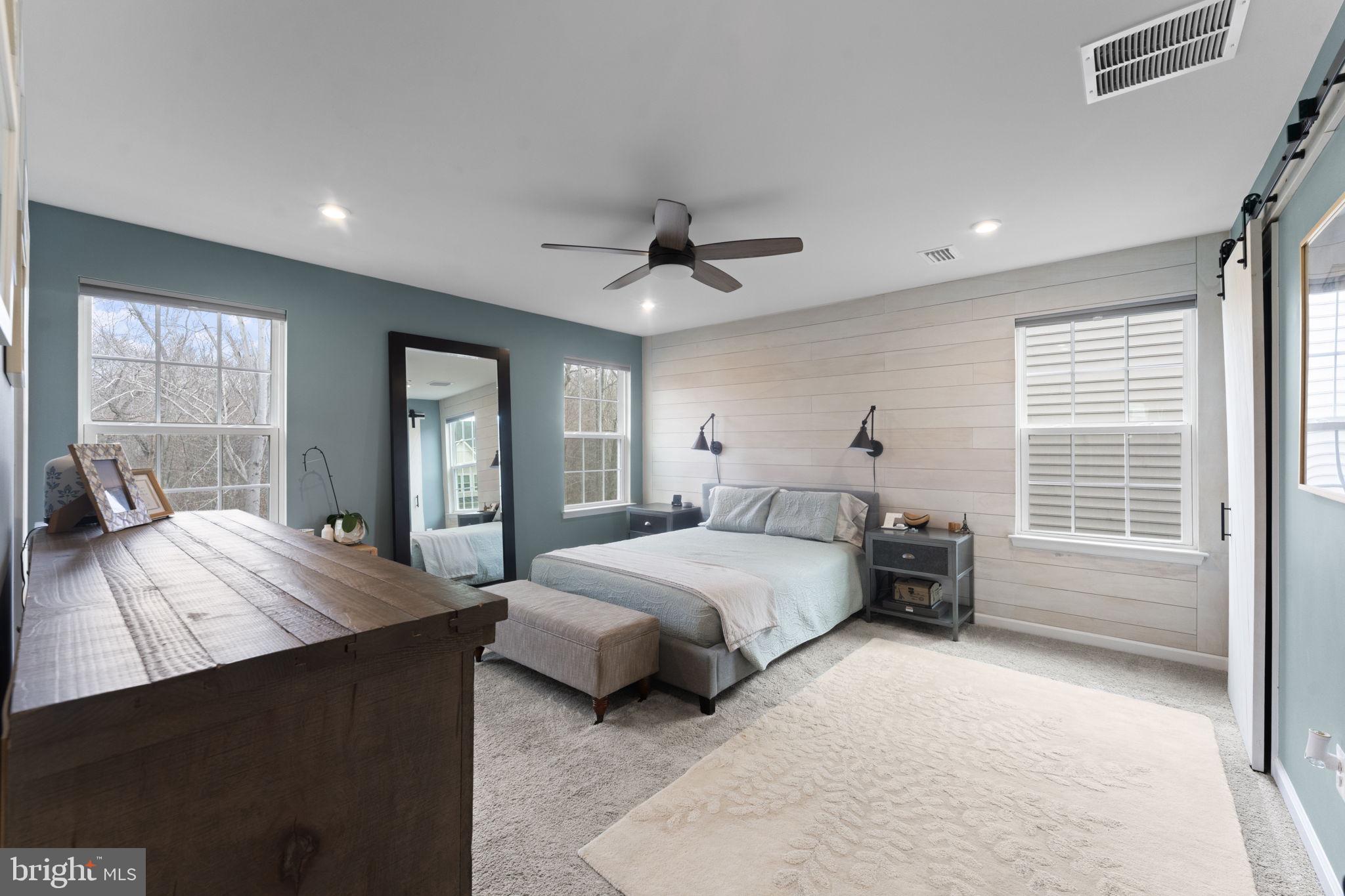 MAY'S QUARTER - Residential