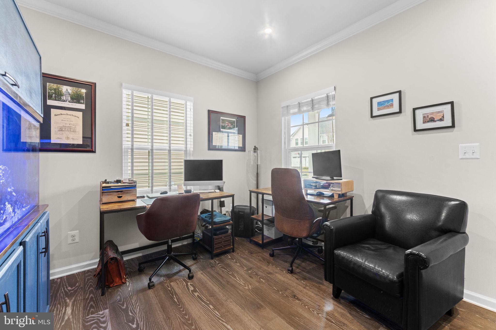 MAY'S QUARTER - Residential