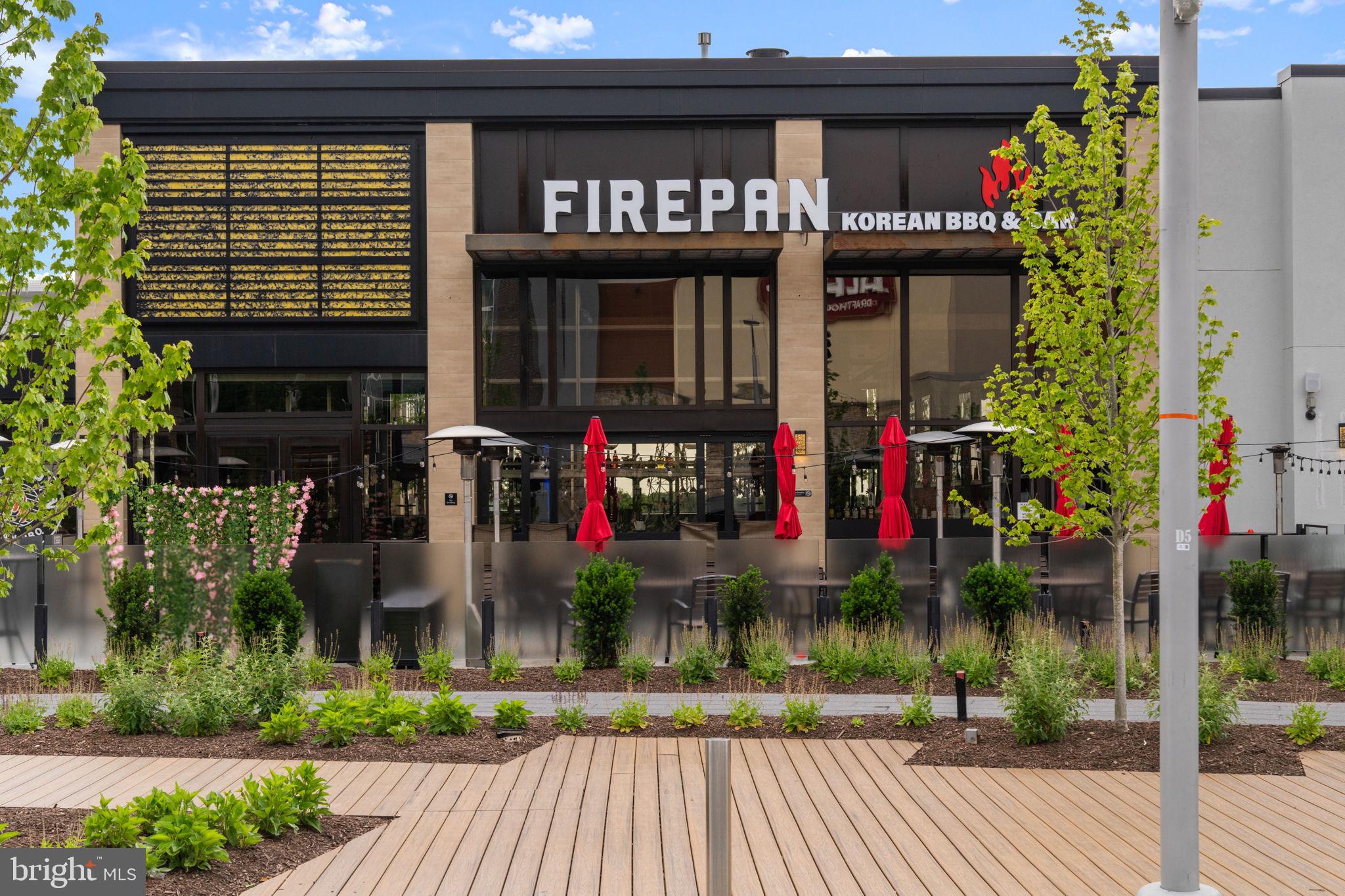 MAY'S QUARTER - Residential