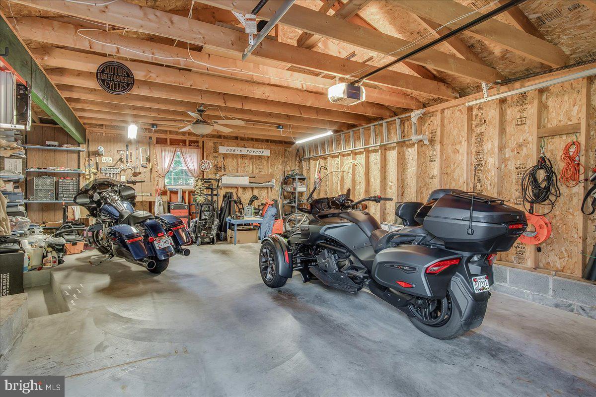 HILLTOP - Residential