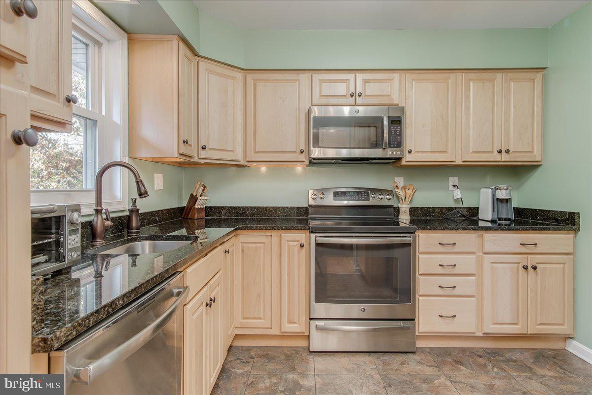 HILLTOP - Residential