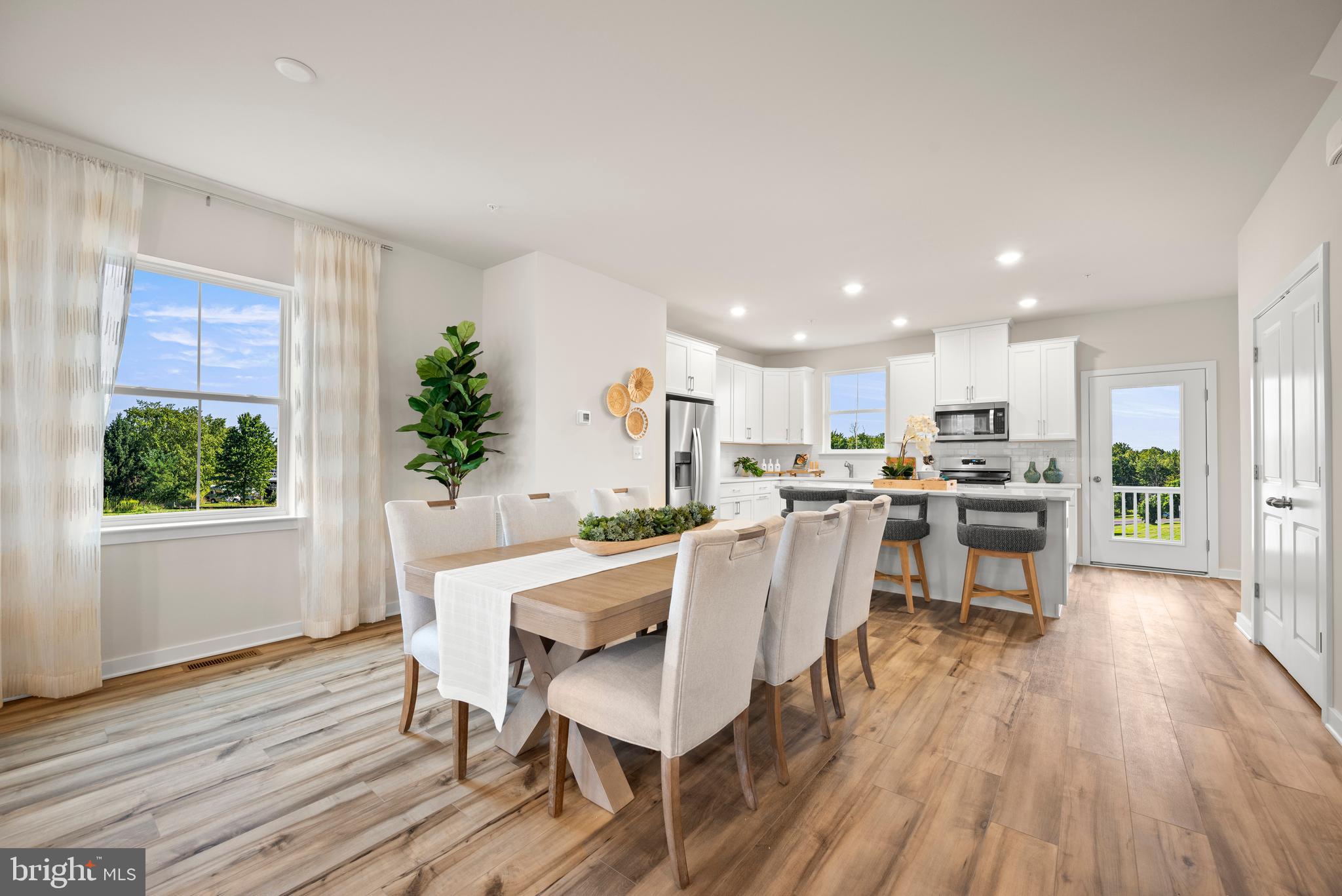 RIVER POINTE - Residential