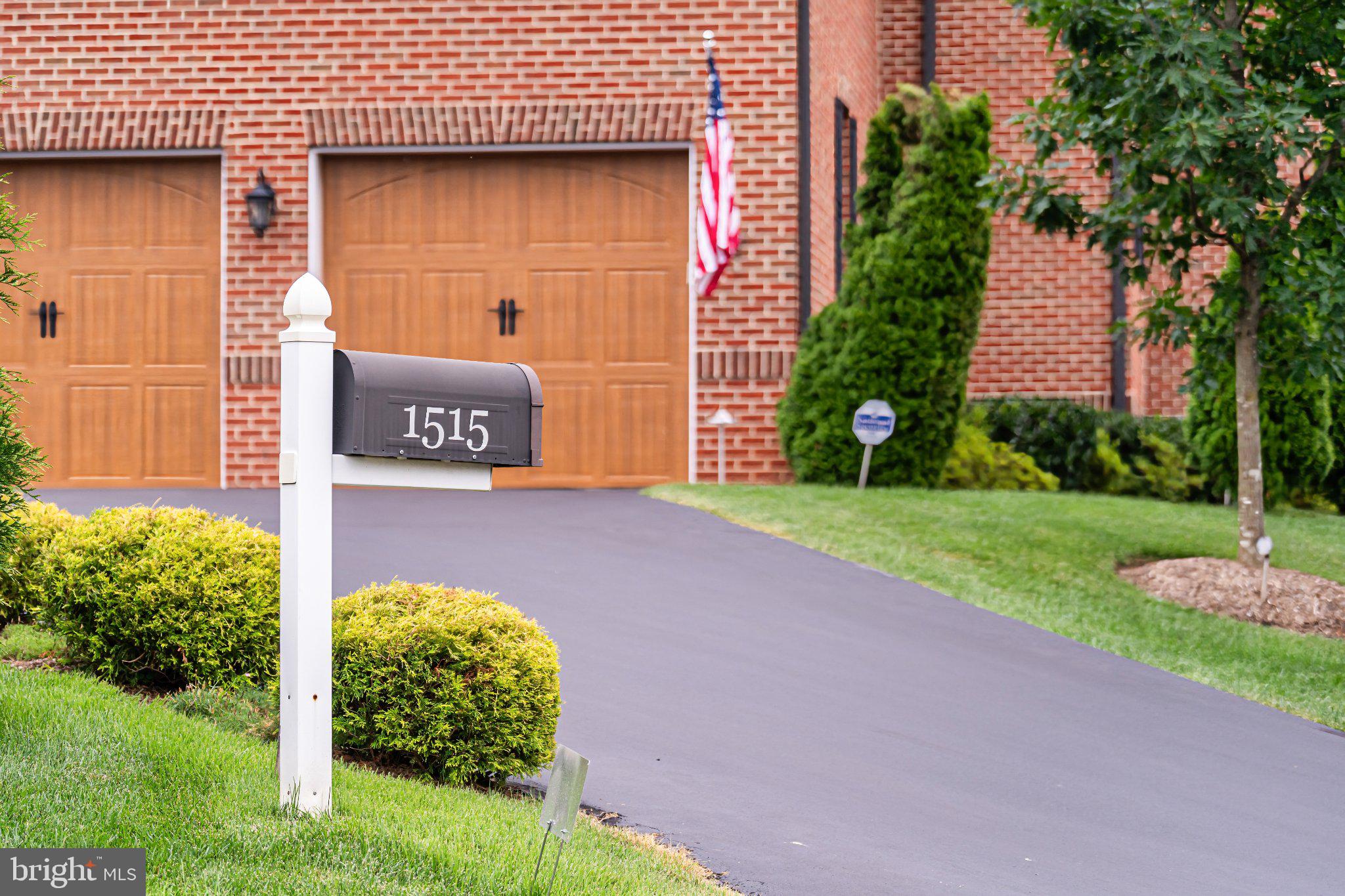 1515 BROOKHAVEN DRIVE