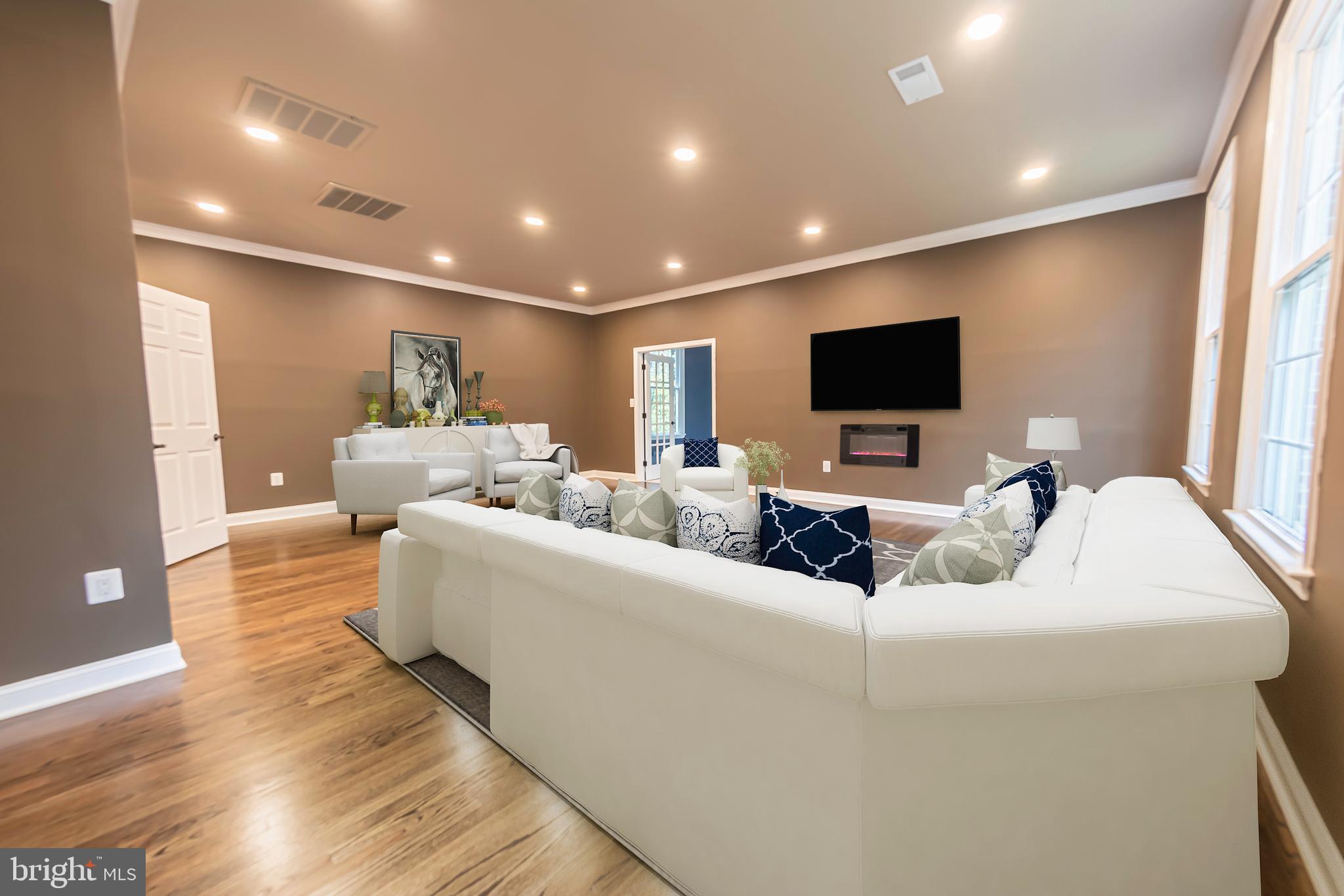 WOLF RUN - Residential