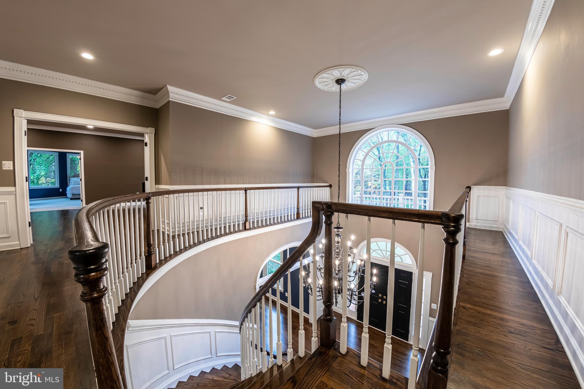 WOLF RUN - Residential