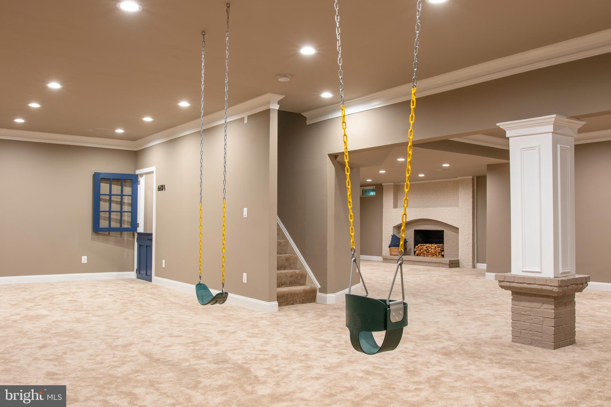 WOLF RUN - Residential