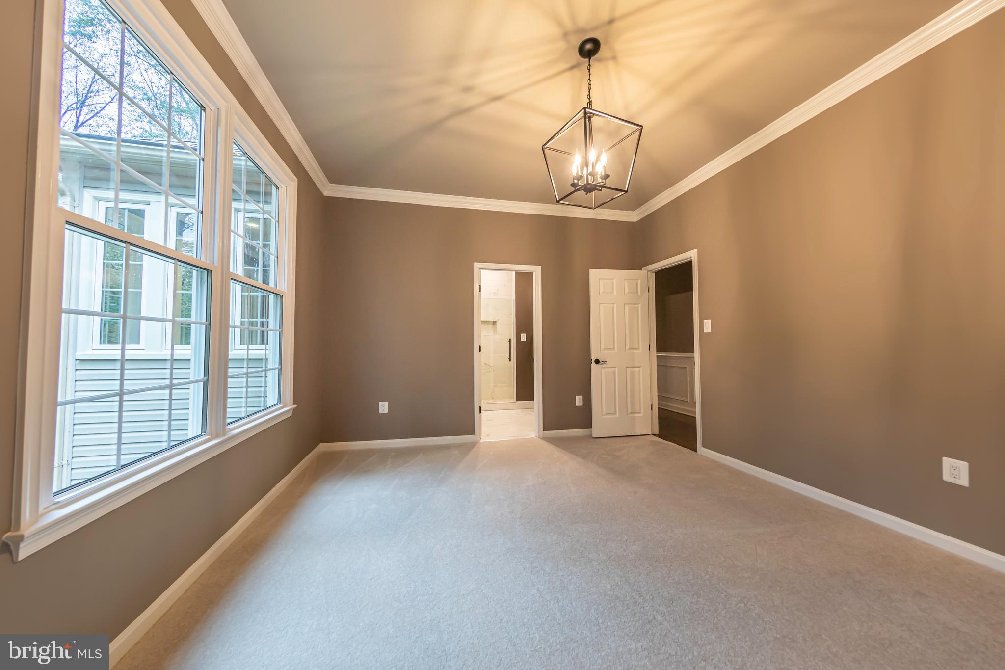 WOLF RUN - Residential