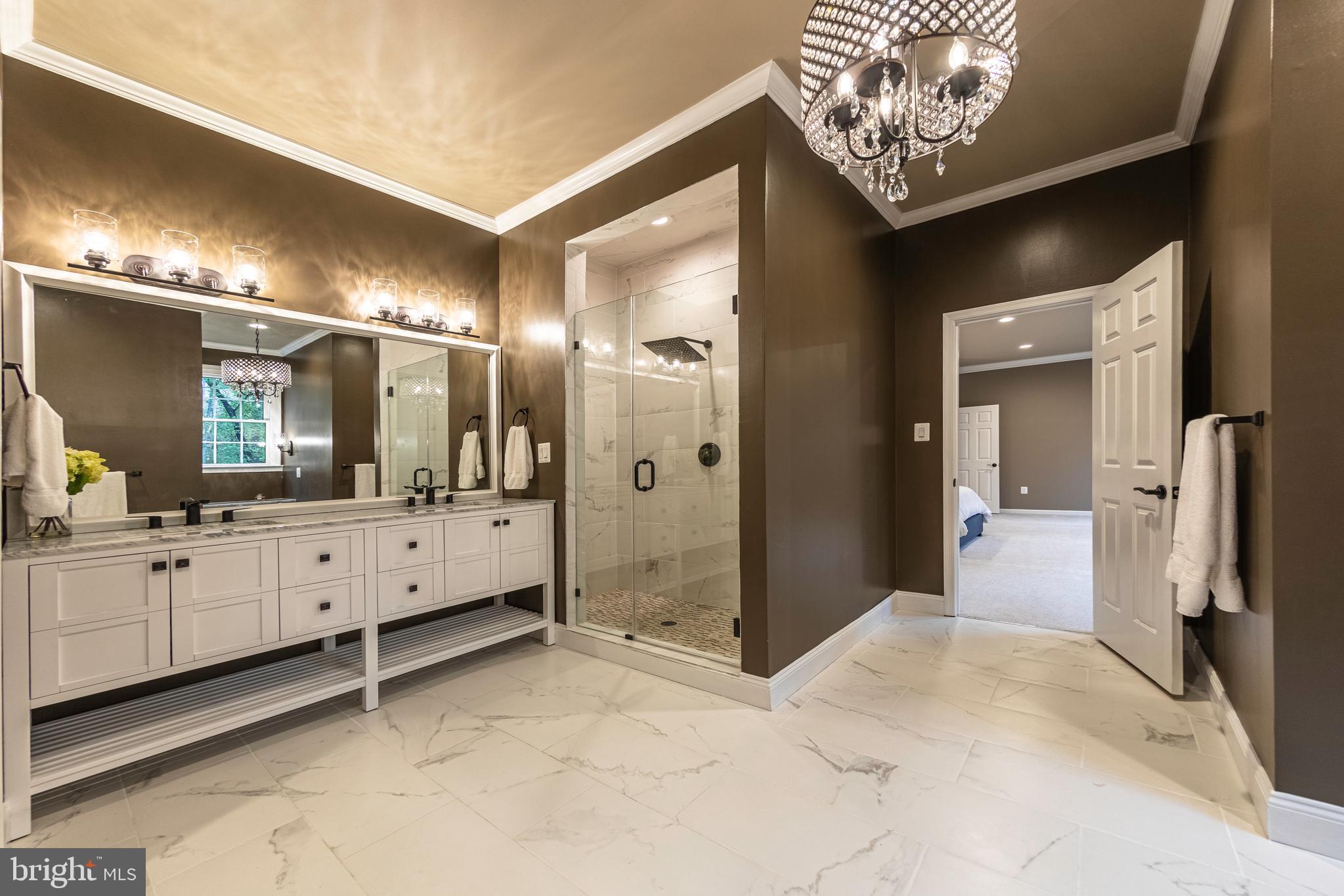 WOLF RUN - Residential